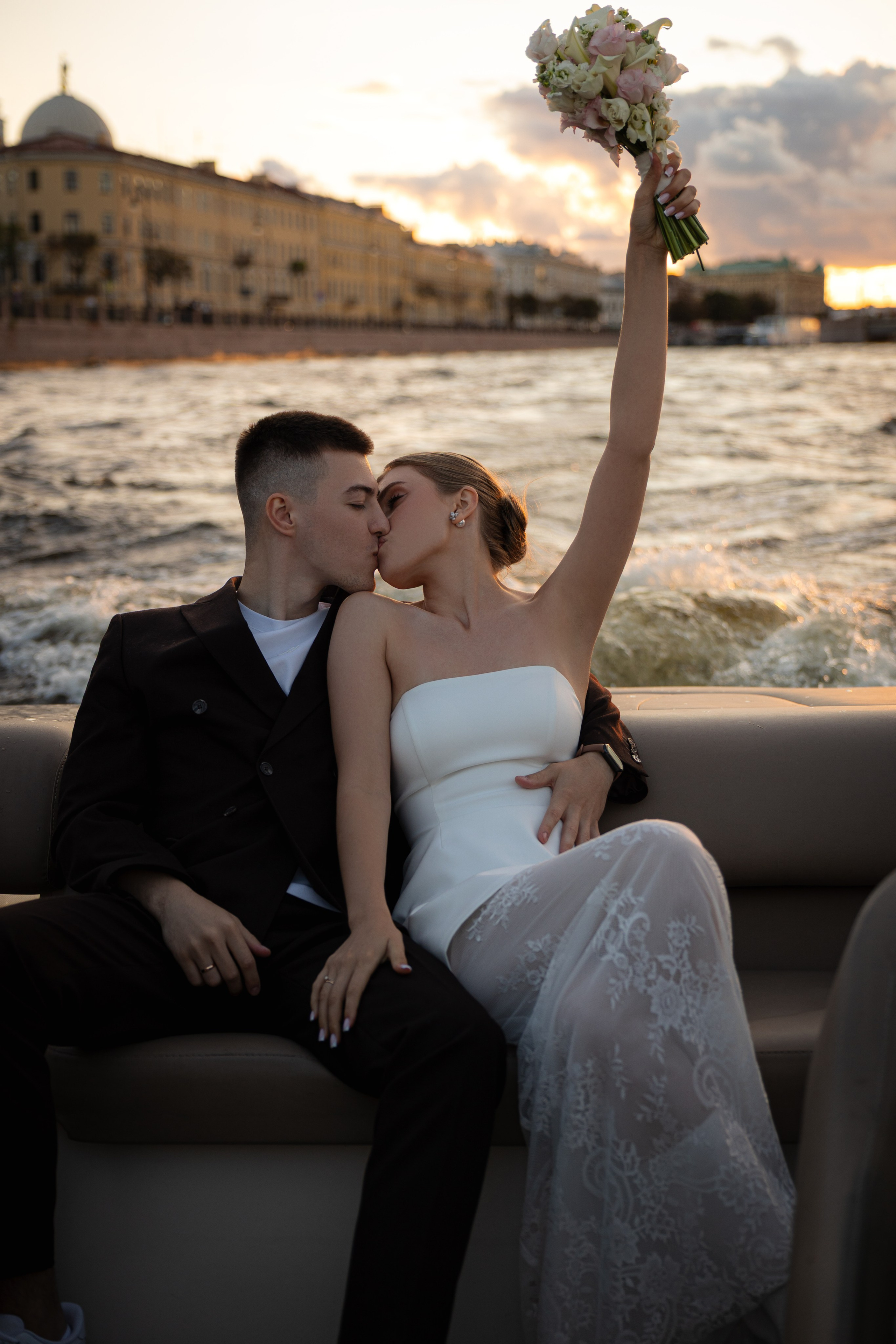 Полина и Олег. That’s your photographer, Alexandra Andrushchenko