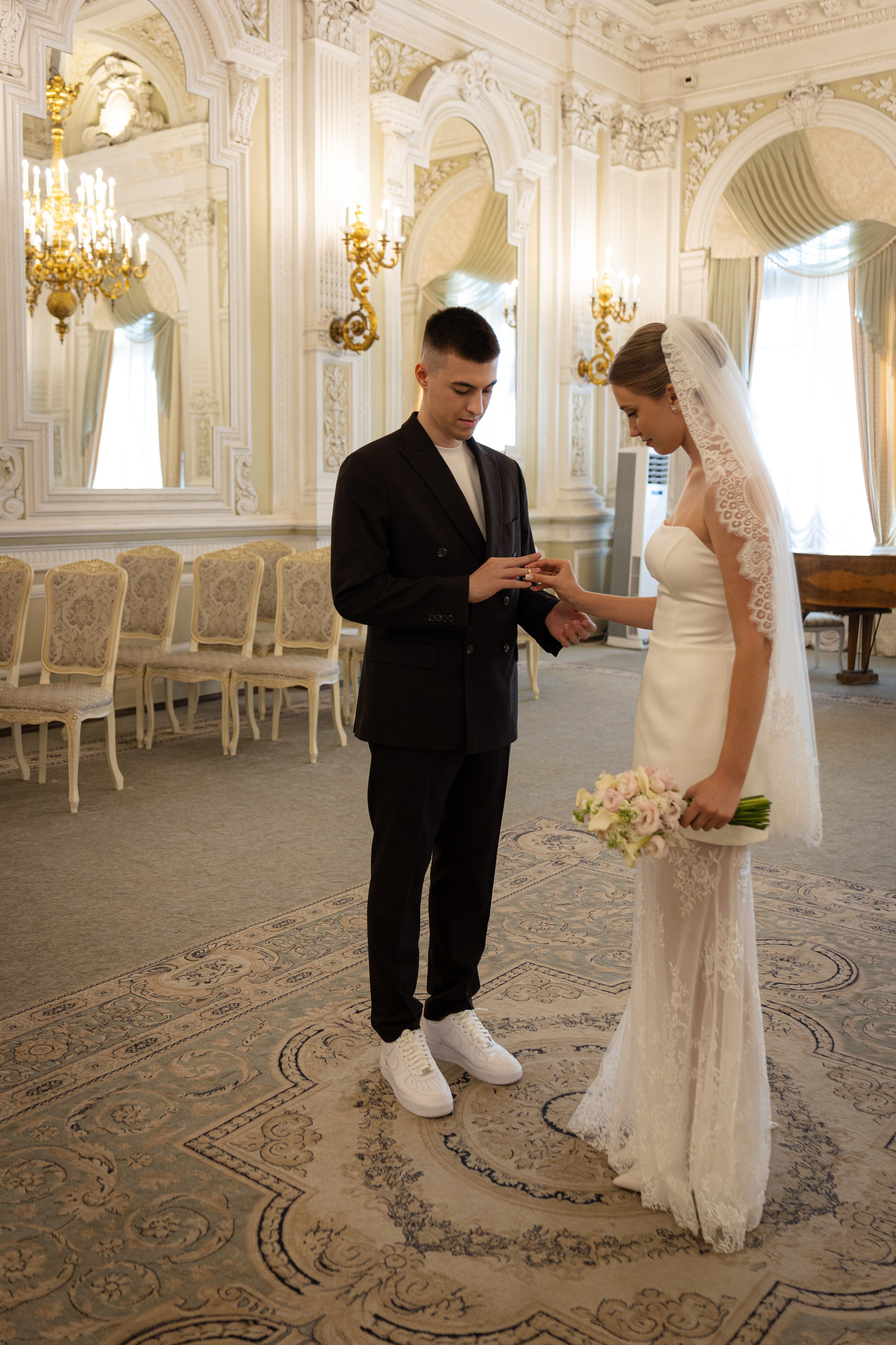 Полина и Олег. That’s your photographer, Alexandra Andrushchenko