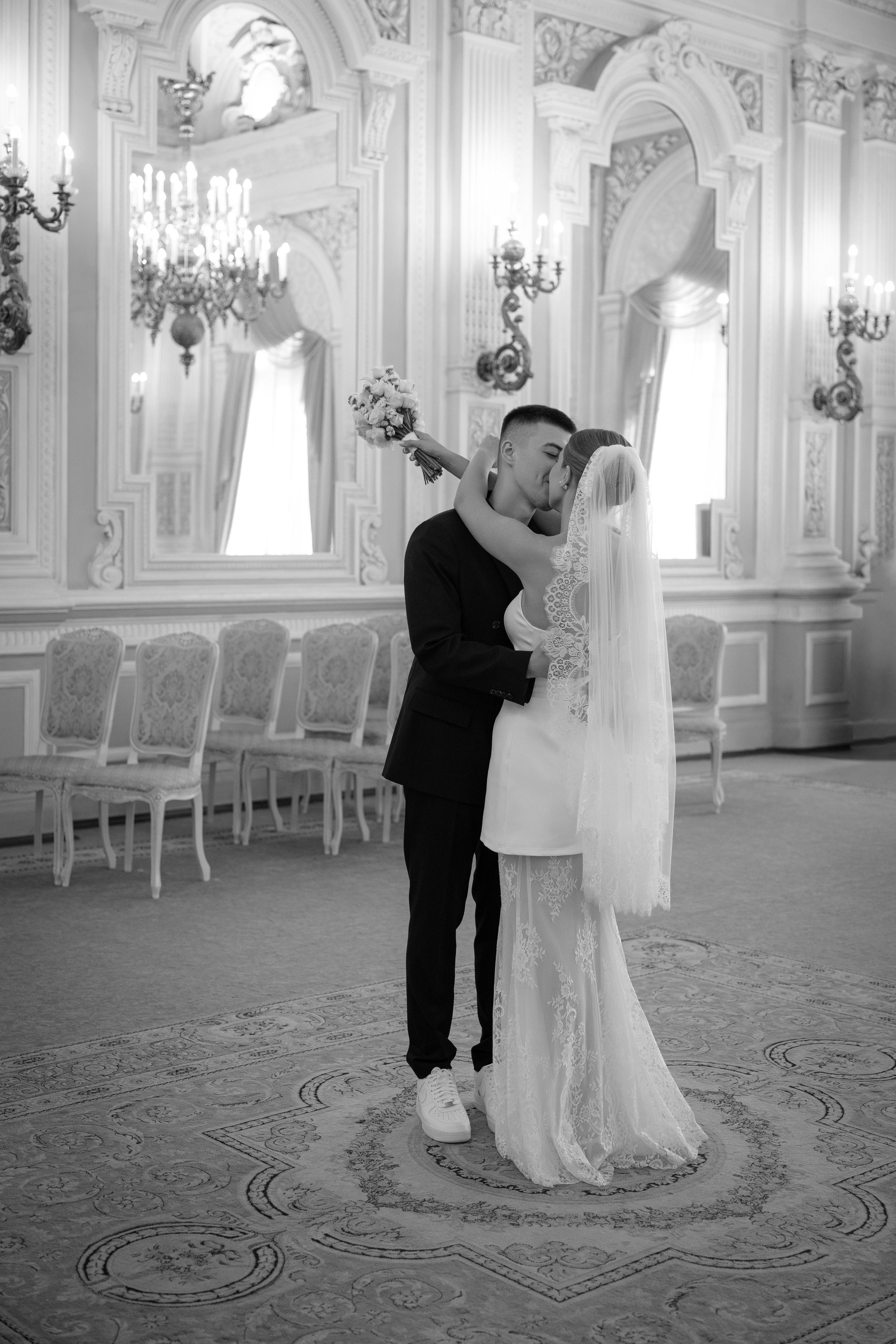 Полина и Олег. That’s your photographer, Alexandra Andrushchenko