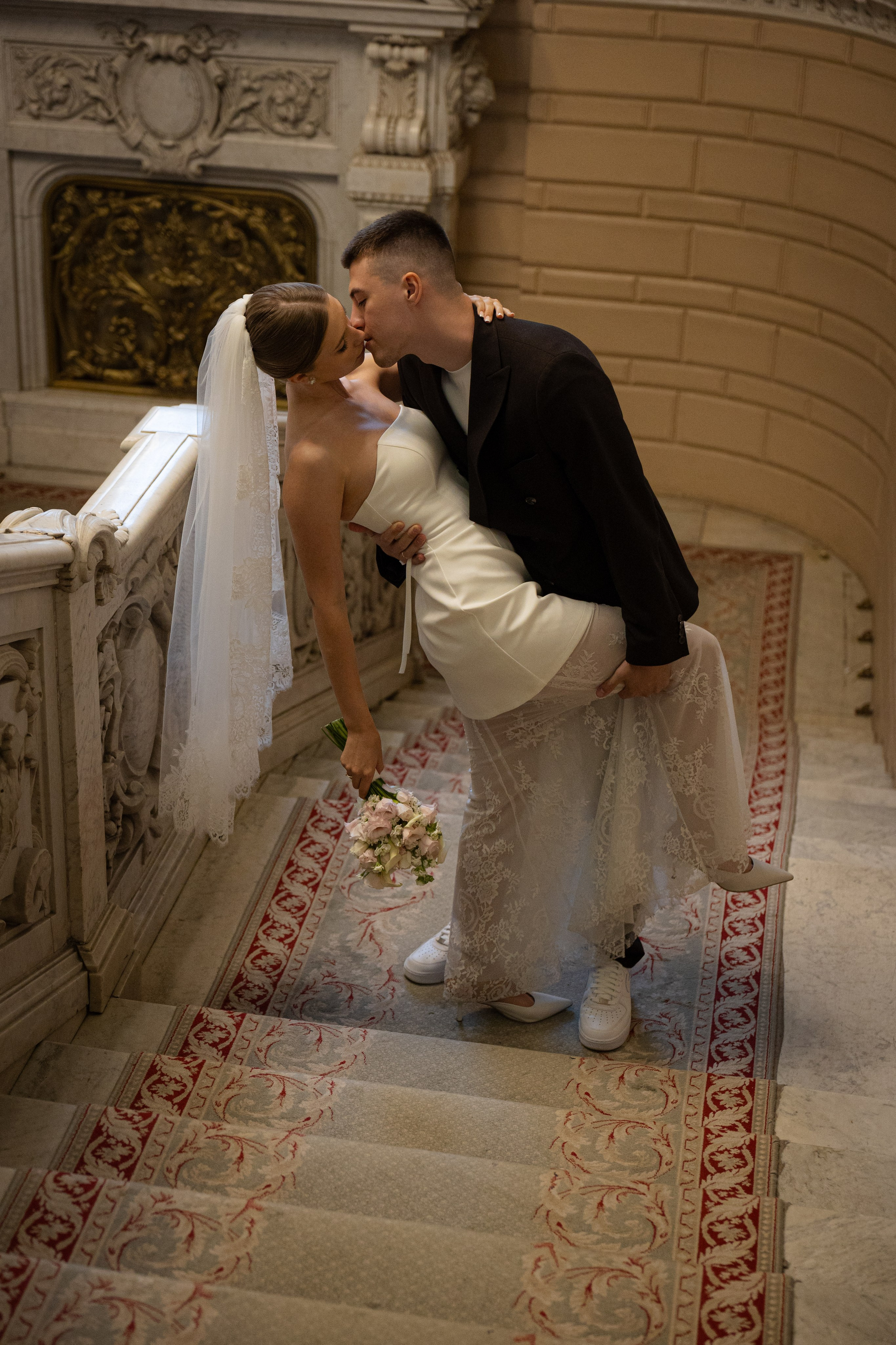 Полина и Олег. That’s your photographer, Alexandra Andrushchenko