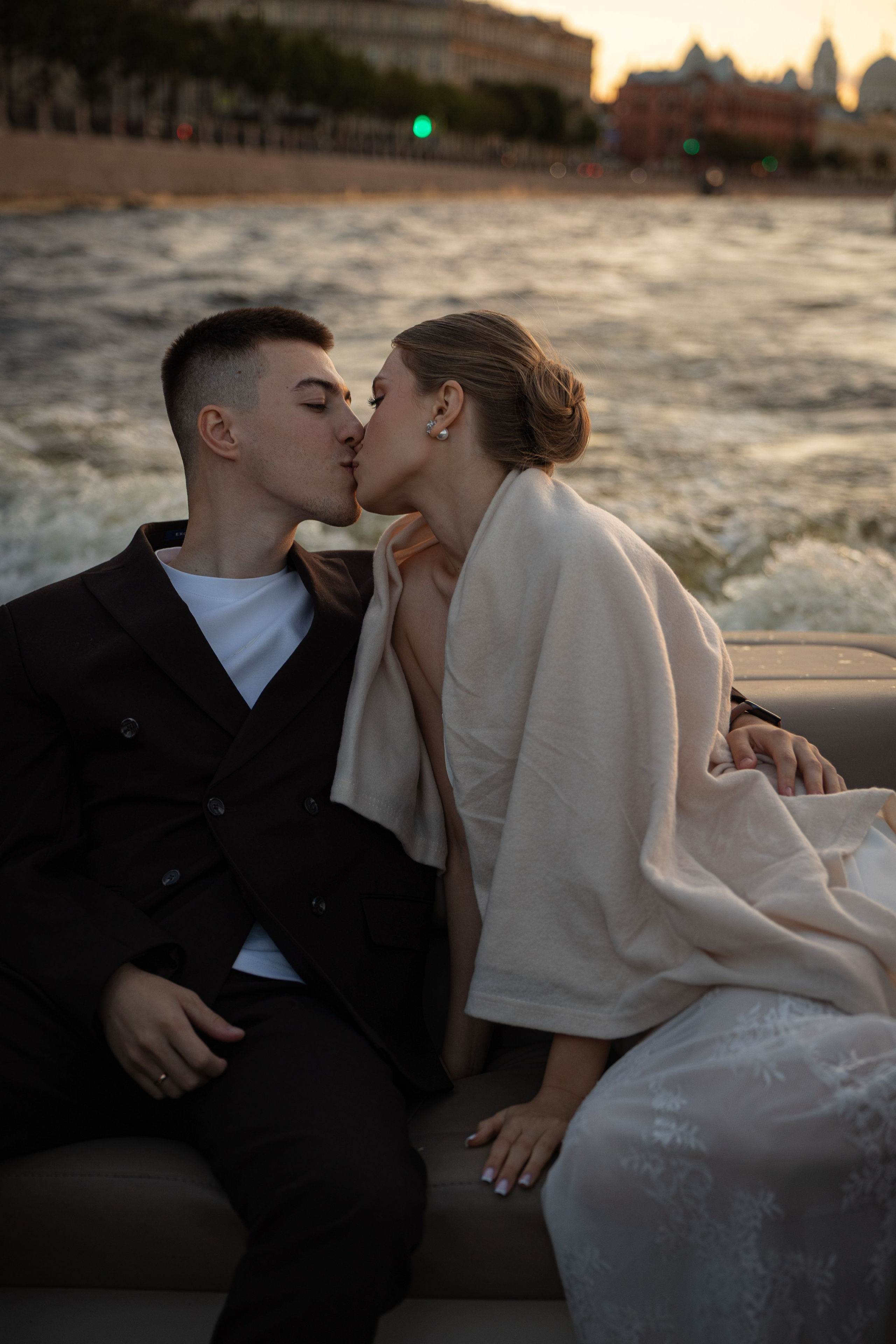 Полина и Олег. That’s your photographer, Alexandra Andrushchenko