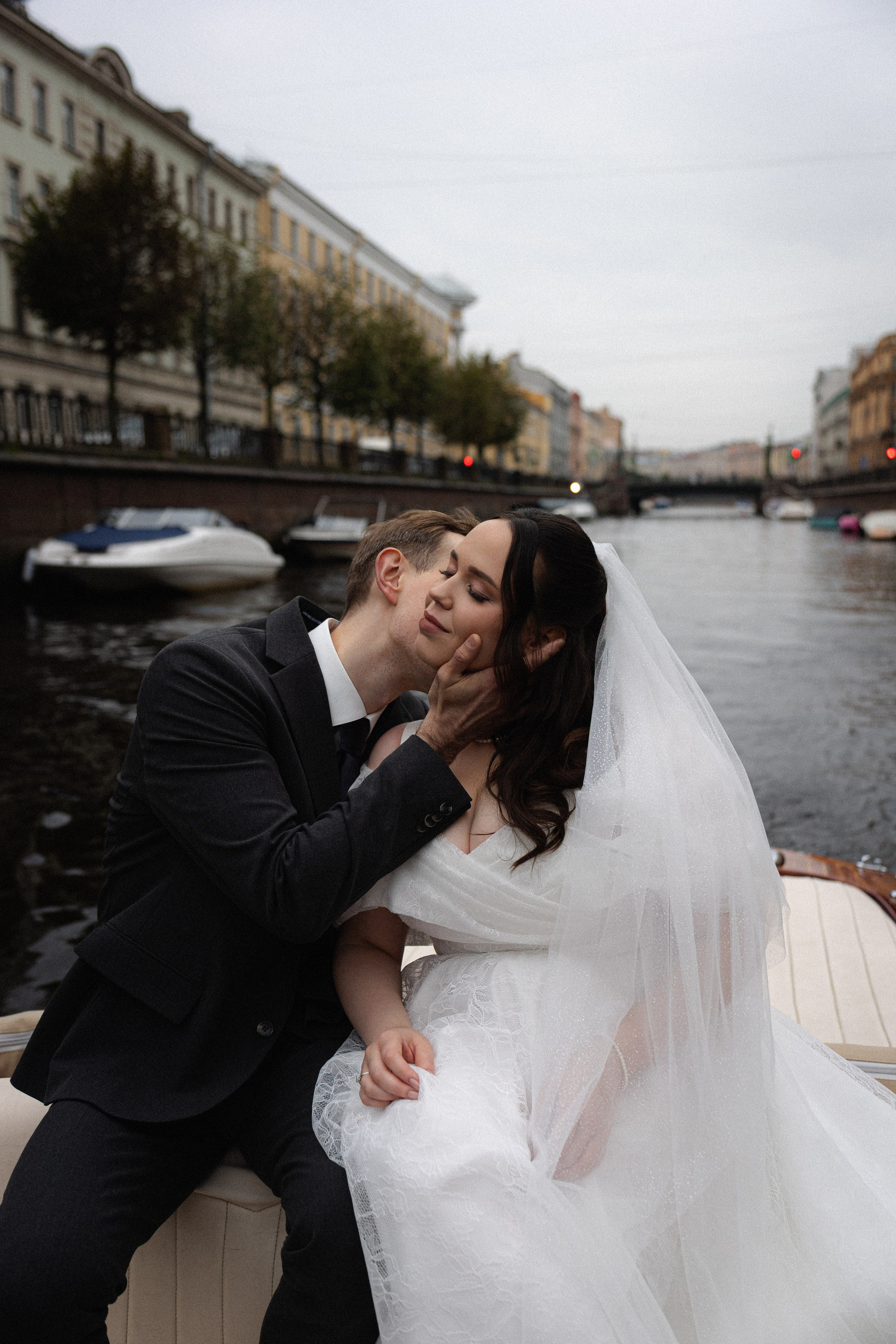 Злата и Егор. That’s your photographer, Alexandra Andrushchenko