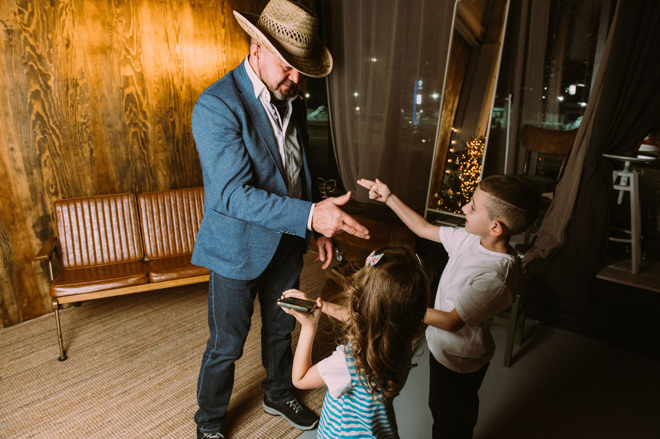 Большая семья собралась вместе на Новый год. Фотограф в Сургуте Светлана Гибадуллина