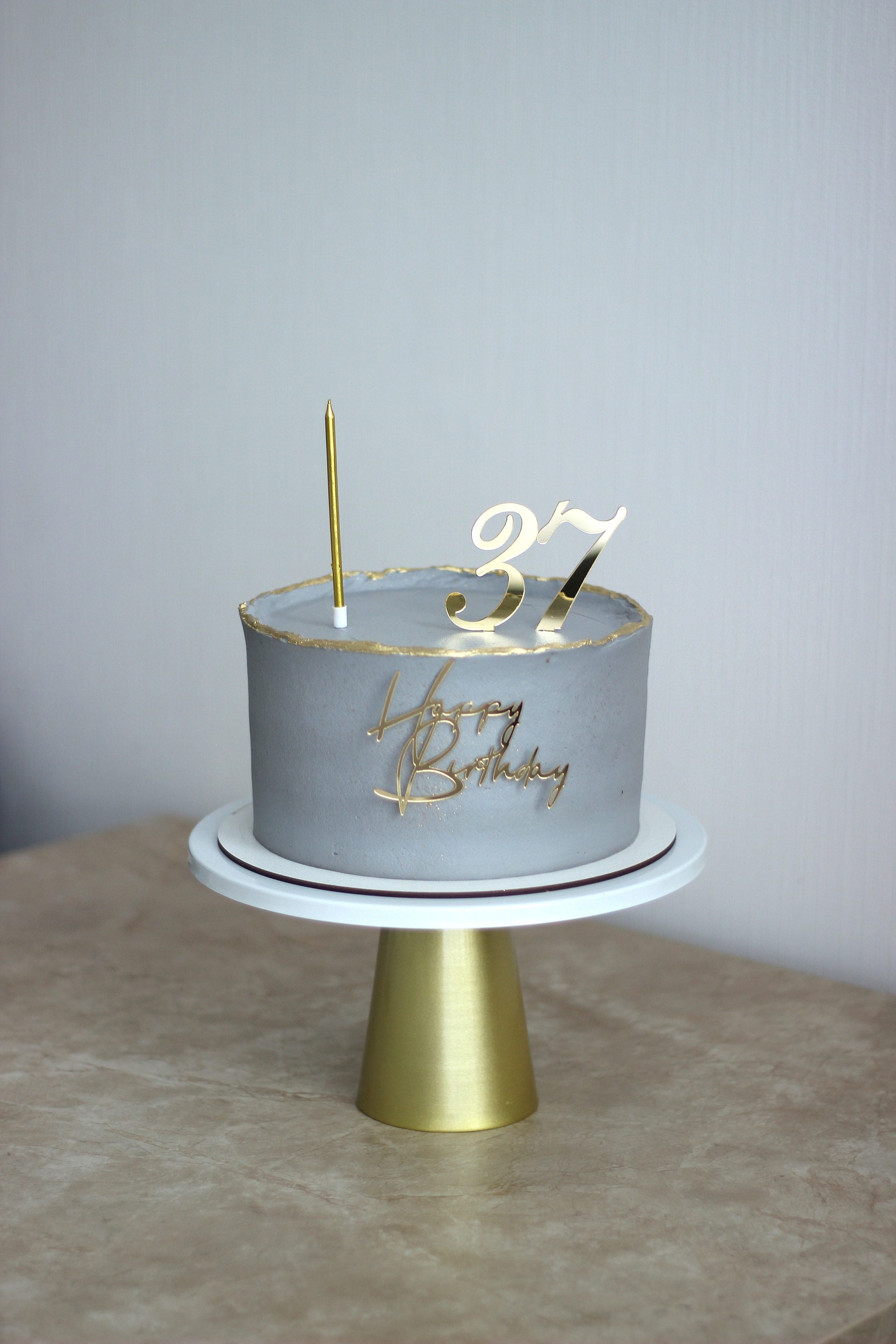 Торты на праздники. Семейная кондитерская. Торты и десерты на заказ в Москве и области