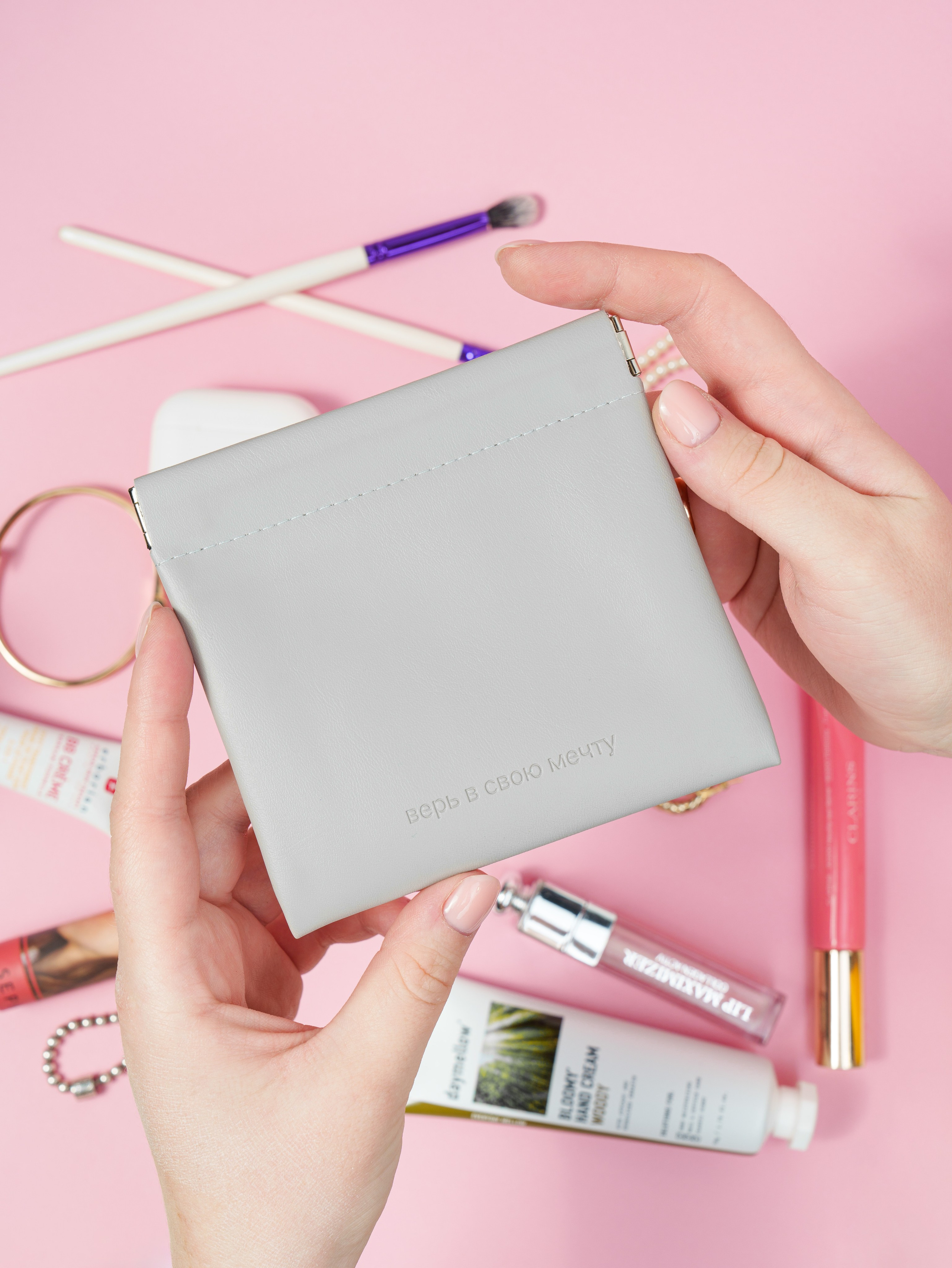 Косметички для WB. Портретный и Контент фотограф Григорий Семенов (Grifon) в Ижевске