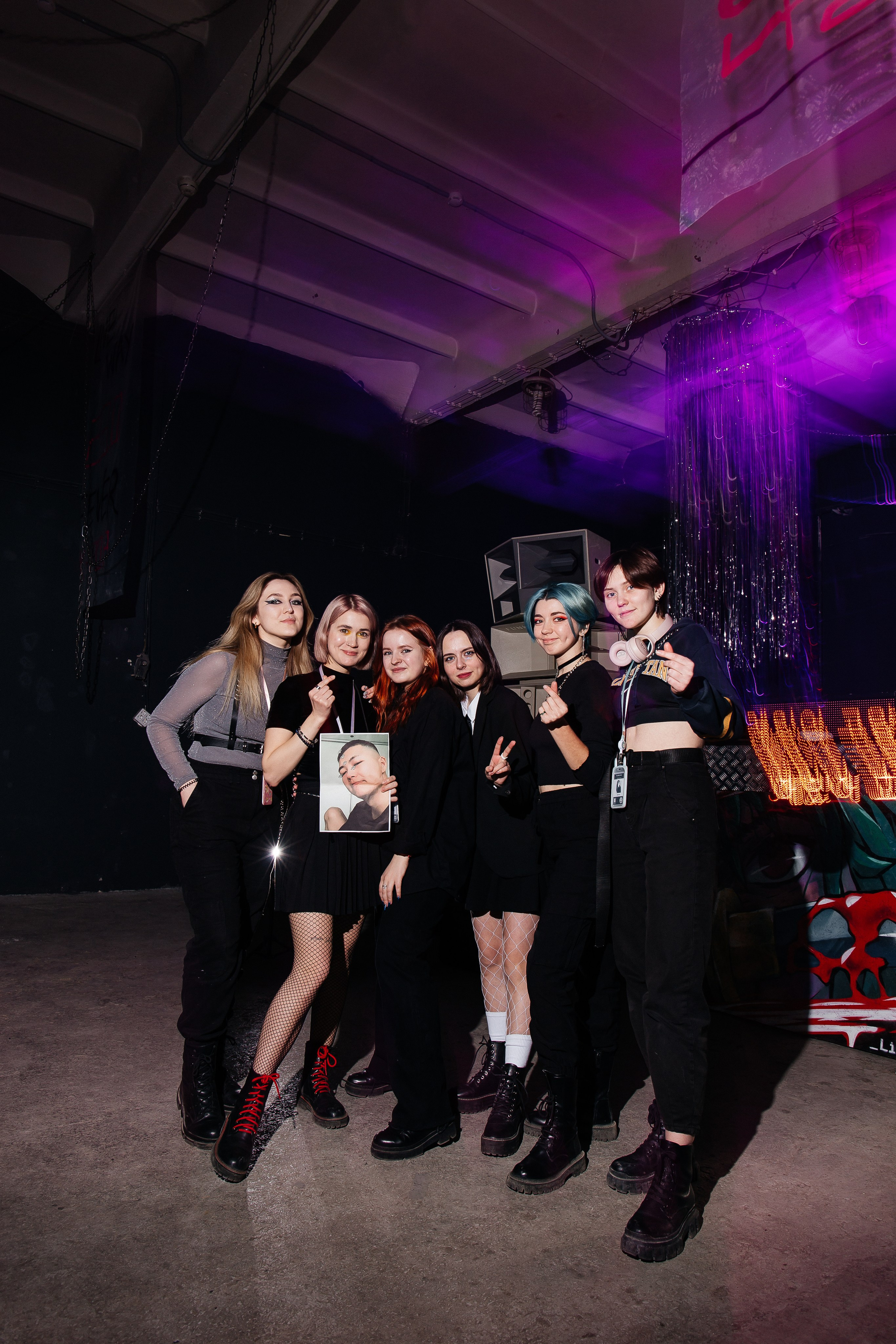 Cyberpunk K-POP Party. Свадебный и портретный фотограф в Новосибирске Любовь Исакова