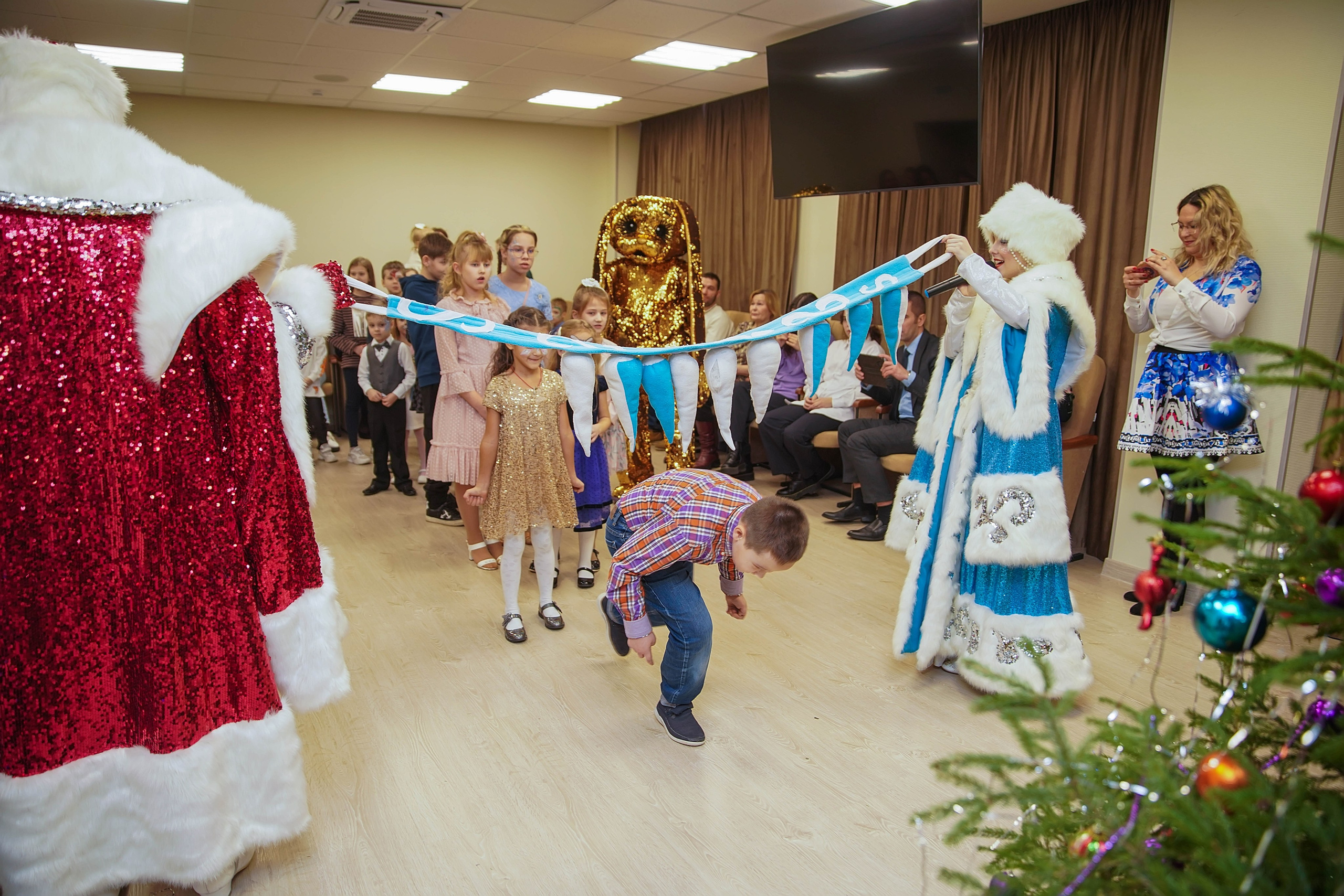 Елка НБД банк. Семейный и детский фотограф в Нижнем Новгороде