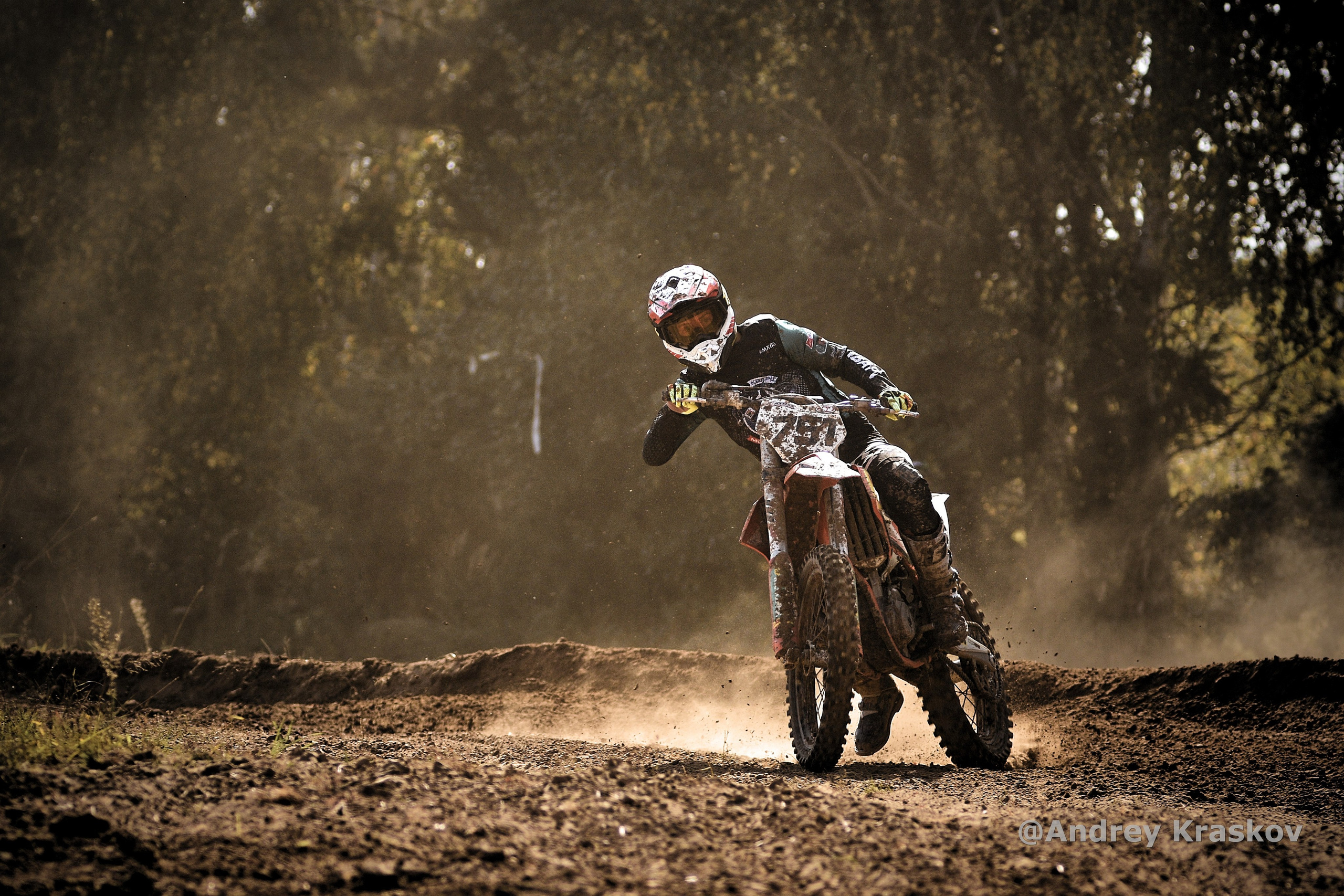 Мотокросс в городе Городец. Фотограф Красков Андрей