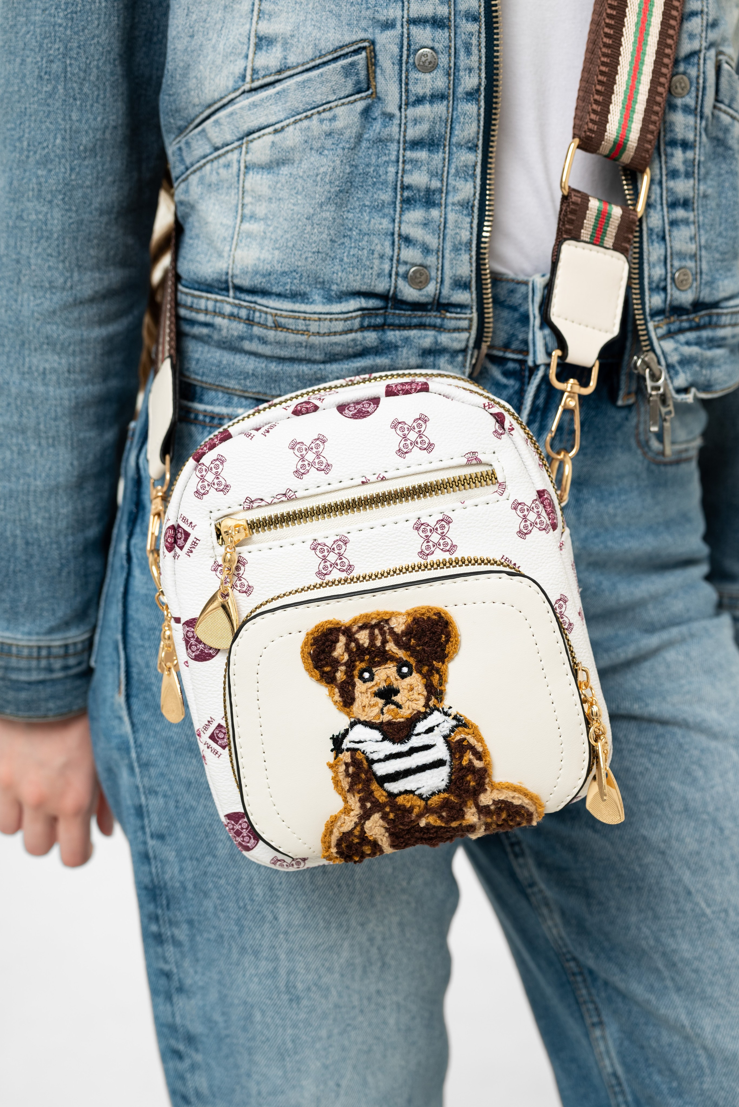 Детские сумки. Предметный фотограф, фото для маркетплейсов Пятигорск, КМВ