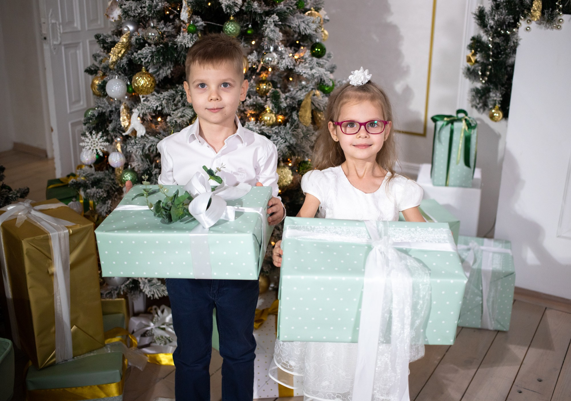 Семейная съёмка Новый Год. Репортажный, промышленный и маркетплейс-фотограф Дмитрий Чернат