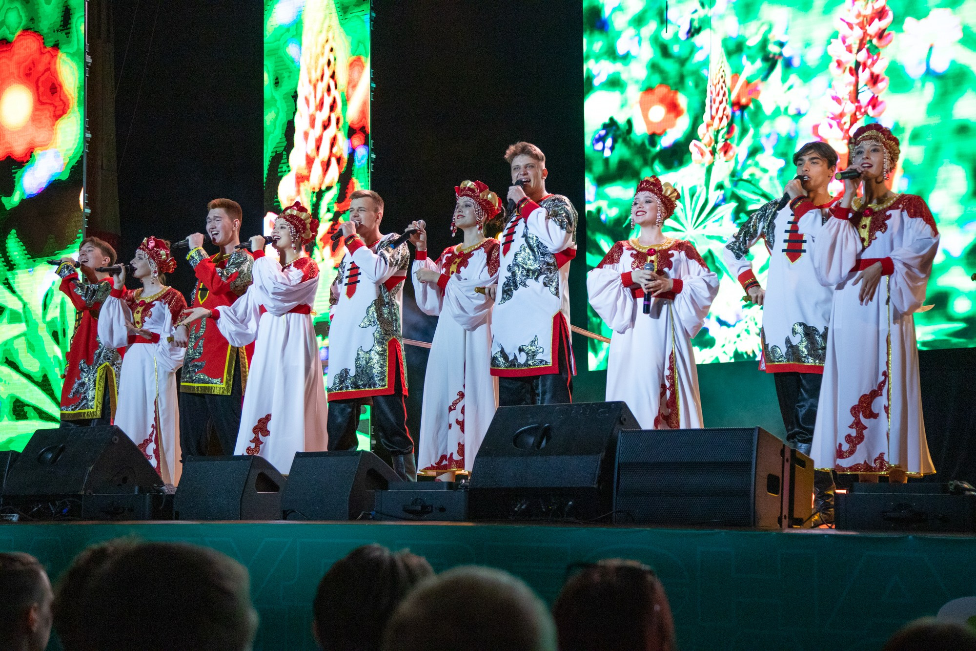 Гала-концерт «Студвесна на Кубани». Репортажный, промышленный и маркетплейс-фотограф Дмитрий Чернат