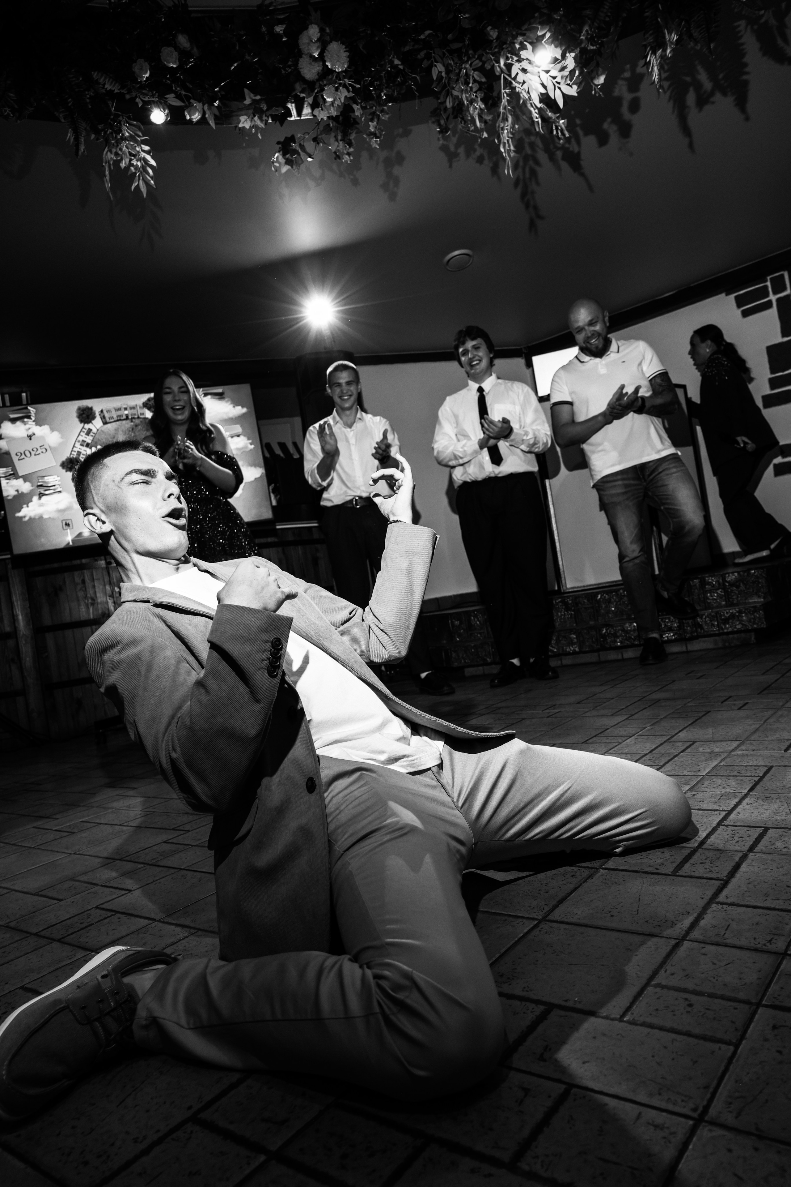 Выпускной 11 класса средней школы № 1 имени Героя Советского Союза Б. Н. Емельянова, г. Тула. Фотограф в Туле — Борисов Николай