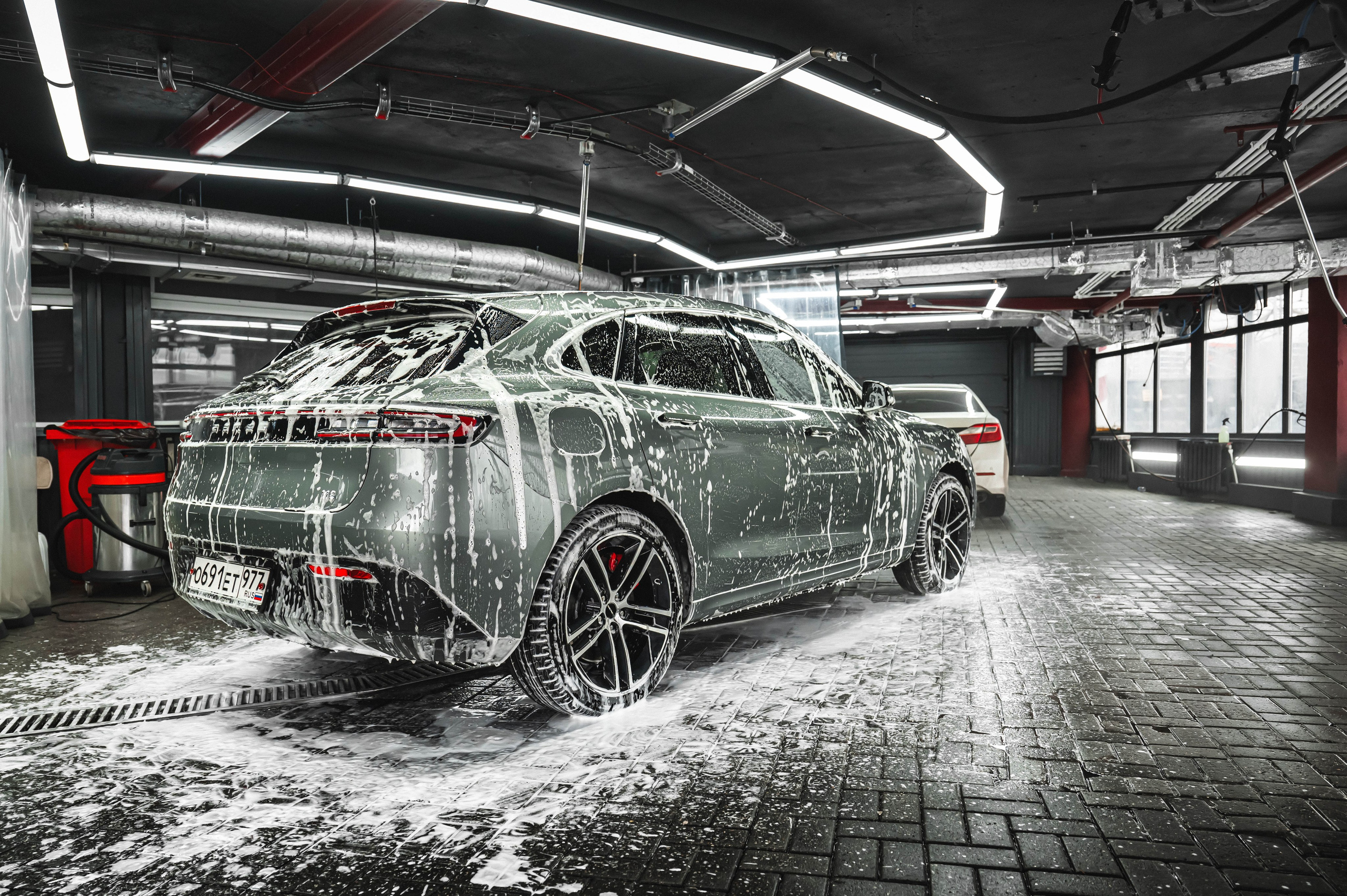 Детейлинг-мойка Meat Wash. Автомобильный фотограф в Москве — Сидоров Дмитрий