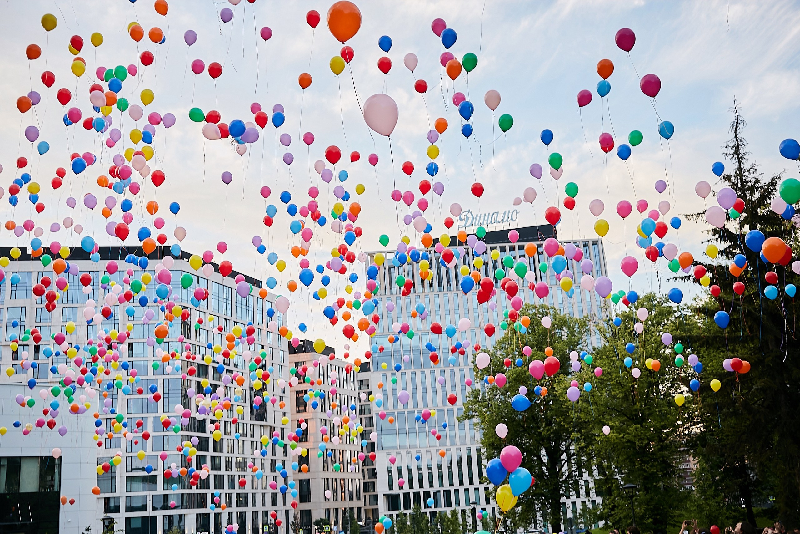 Выпускной 2024 концертный зал Академия ВТБ. Фотограф и Видеограф в Москве. Олег Корушев