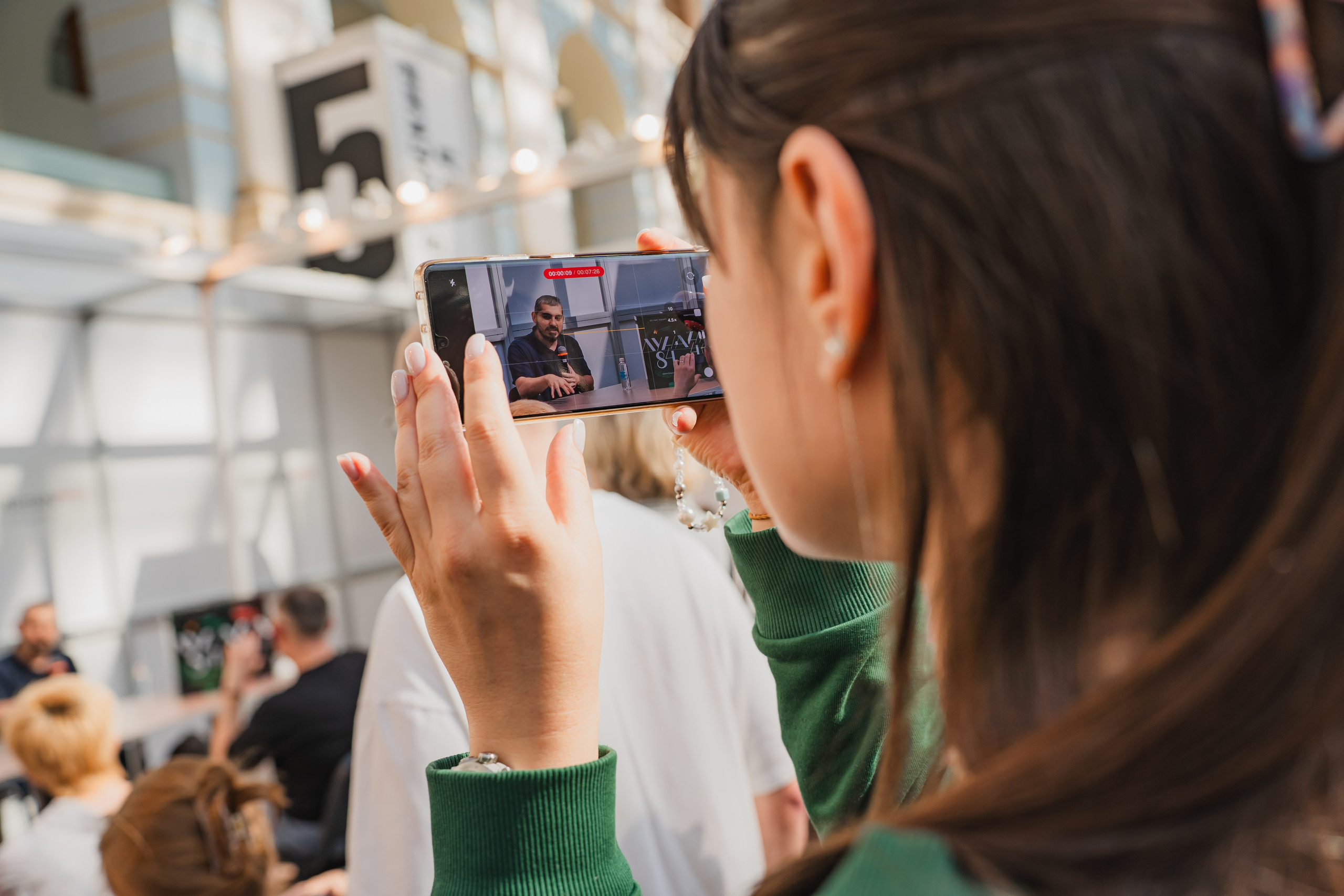 МИФ Non/fictio№ 2025 авторы. Репортажный фотограф Анастасия Рубцова