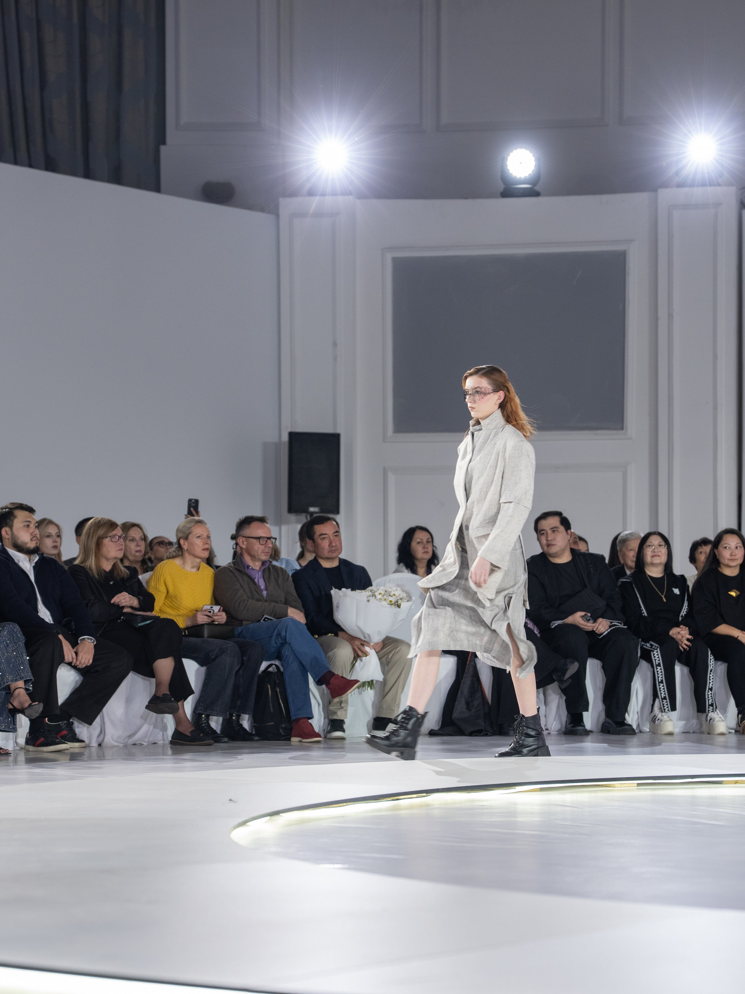 Дизайнер Zalkar. Сайт Алматинского НЮ АРТ, будуар и фэшн фотографа Дениса Карпенко