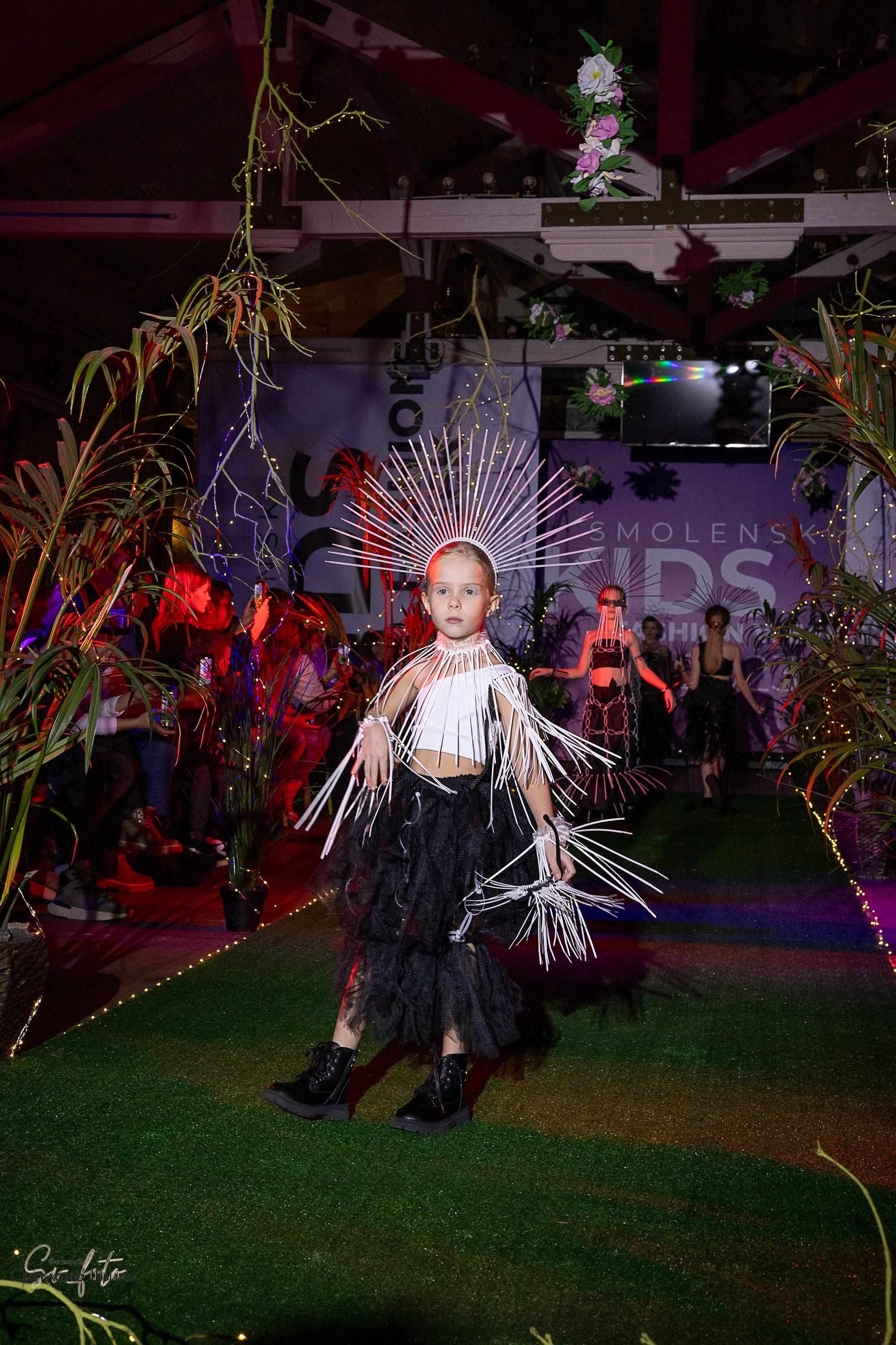 Smolensk Fashion Week_показы_ДЕНЬ 3_ФИНАЛ_Алиса в стране чудес. Главная