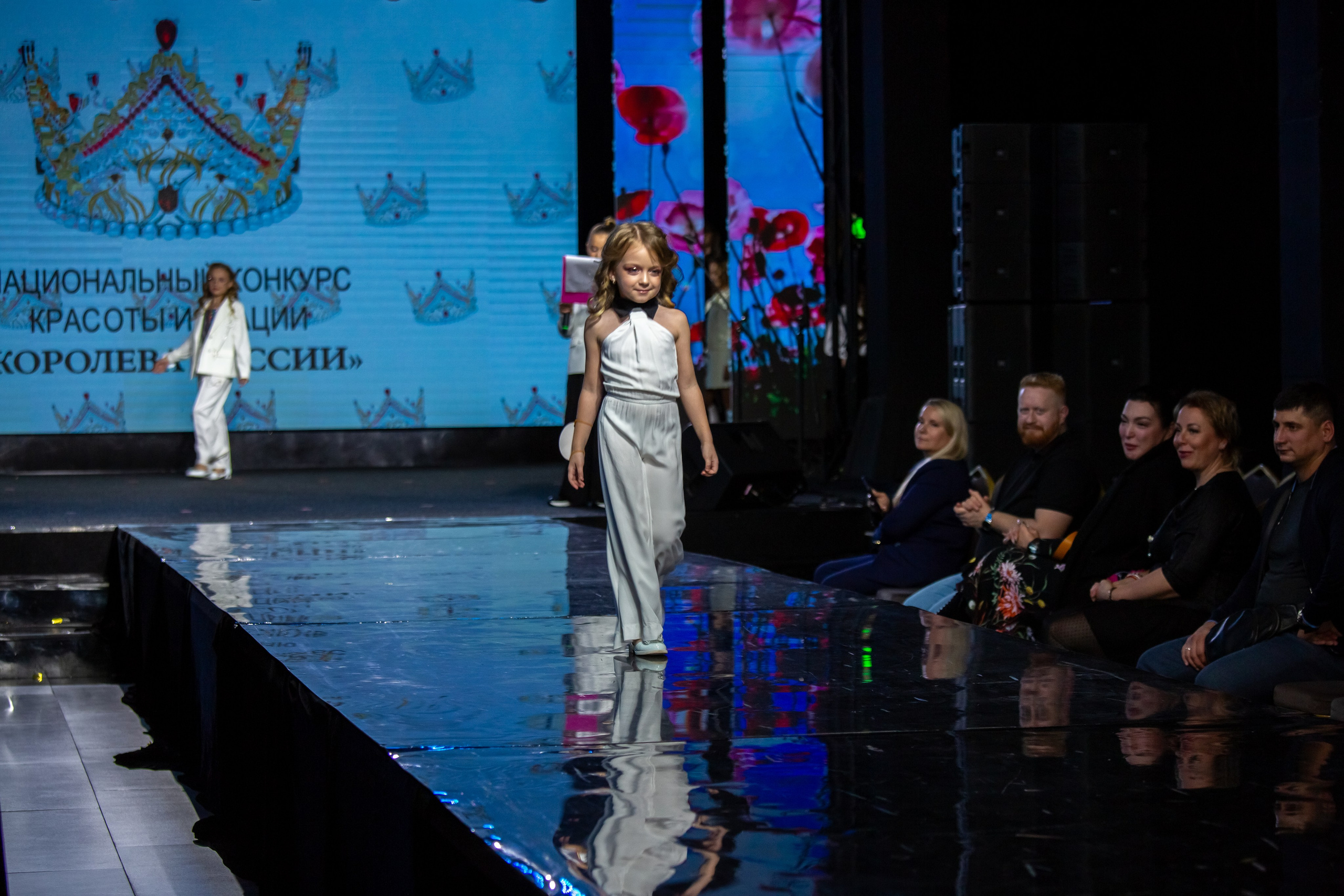 Юная королева Москвы 2024. Репортажный, семейный, свадебный, портретный фотограф