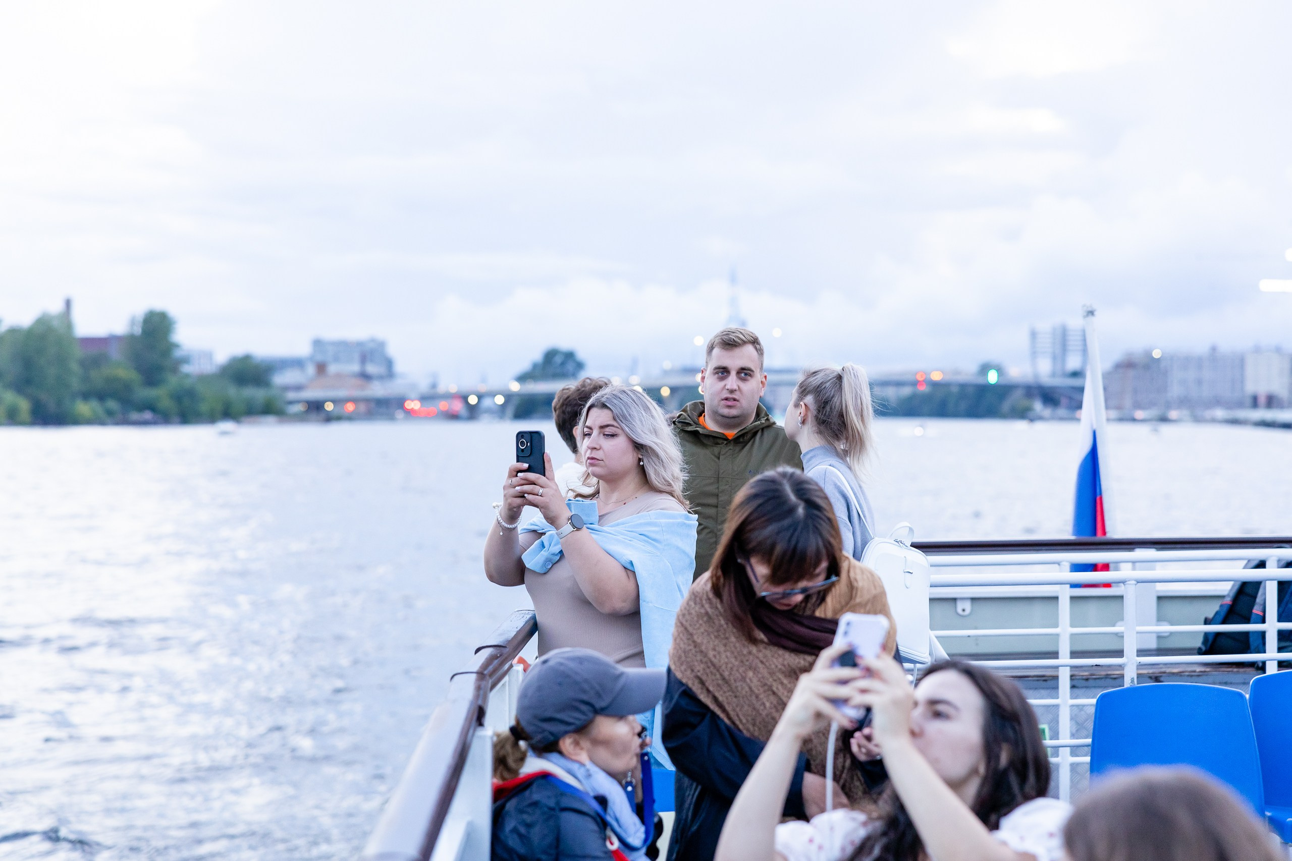 Экскурсия на двухпалубном теплоходе по Неве. Фотограф в Санкт-Петербурге — Сергей Петров
