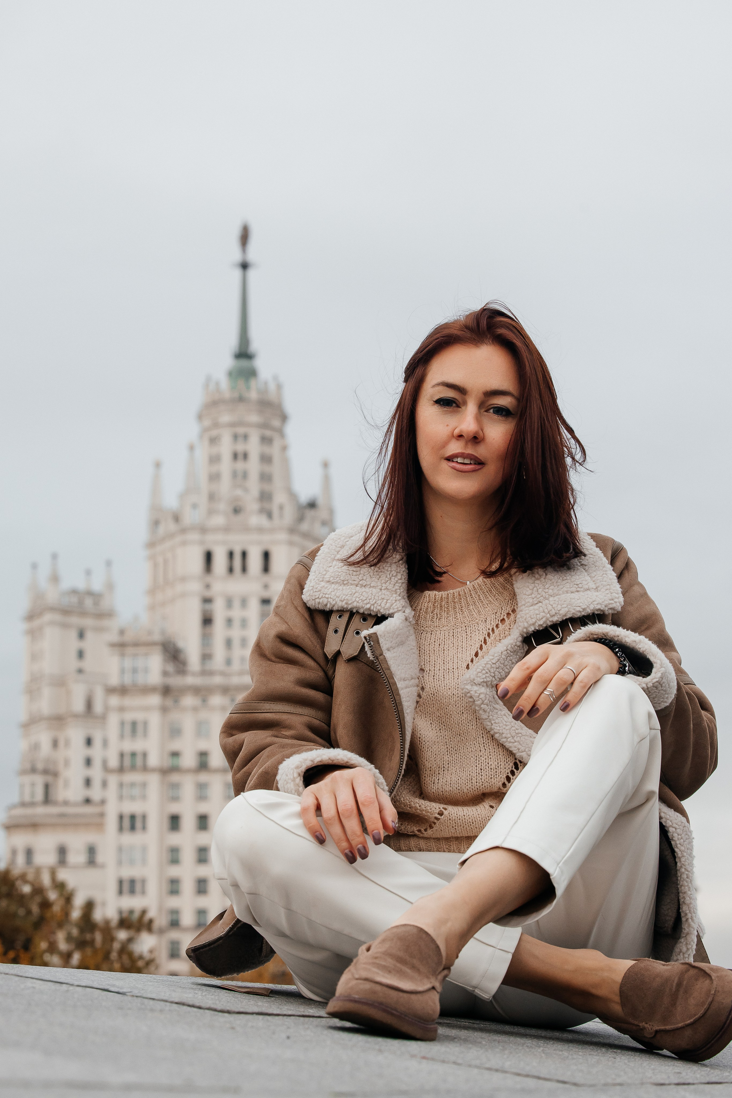 Прогулка у высотки на Котельнической набережной. Свадебный и семейный фотограф в Москве Красинская Мария