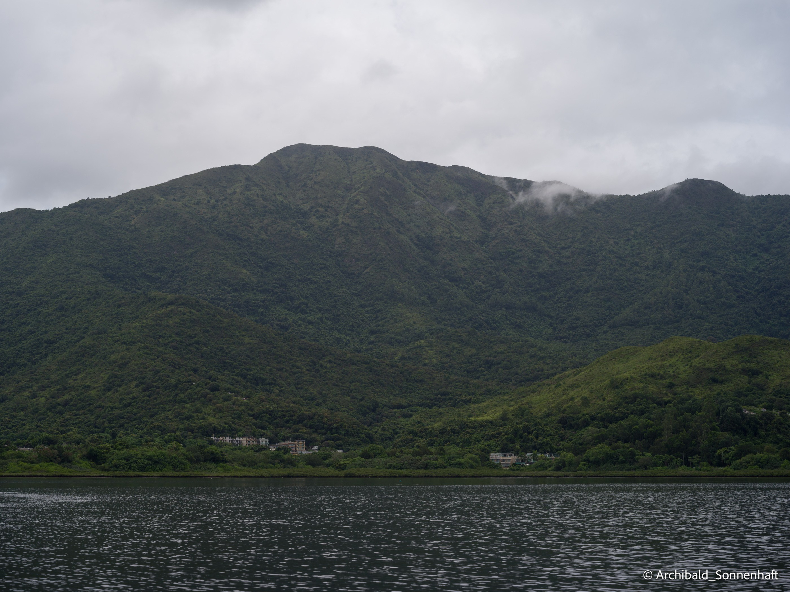 Kayaking. Photographer in Guangzhou, China. Archibald Sonnenhaft