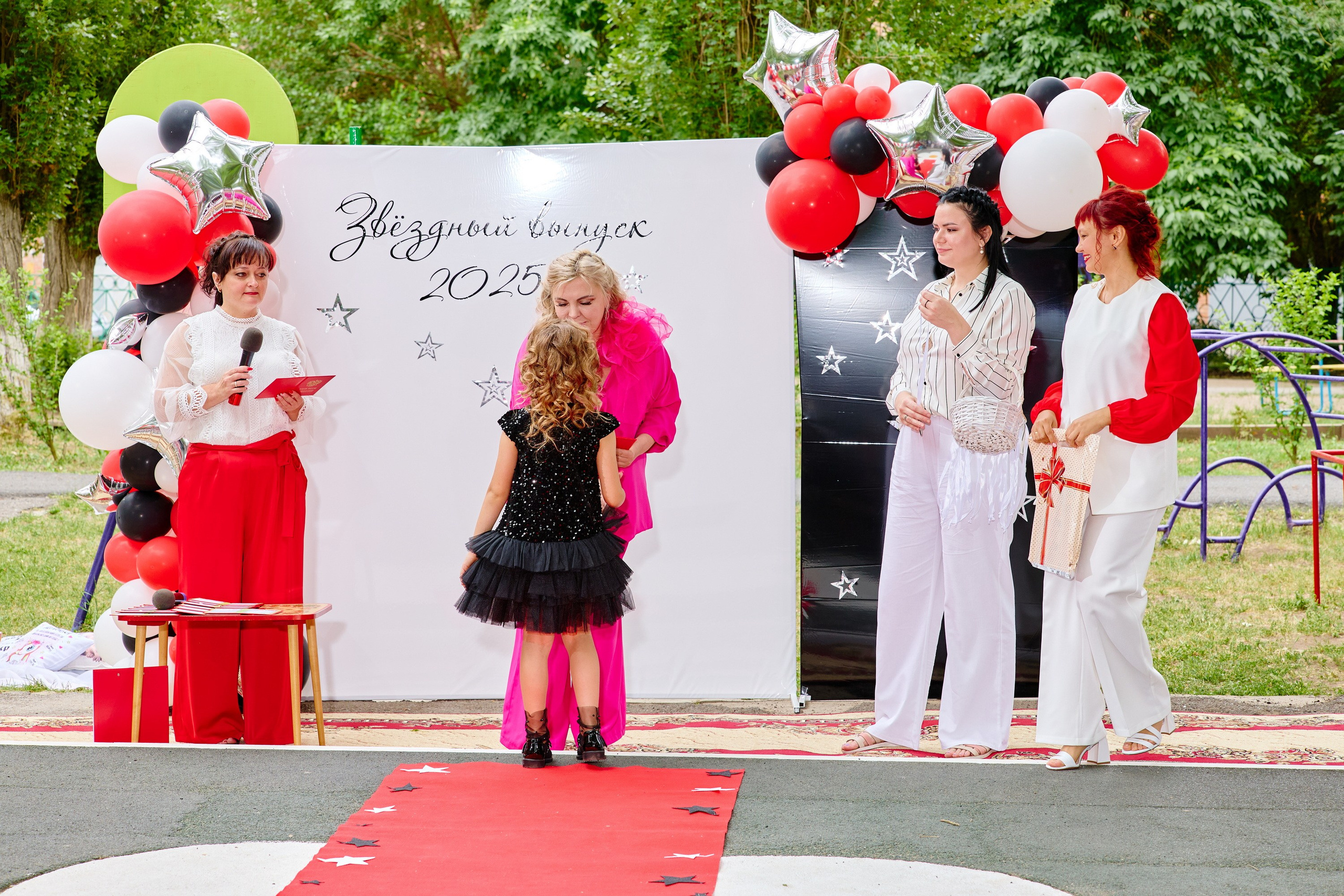 Выпускной 45 сад. Фотограф Выпускные альбомы Таганрог Сергей Коробченко