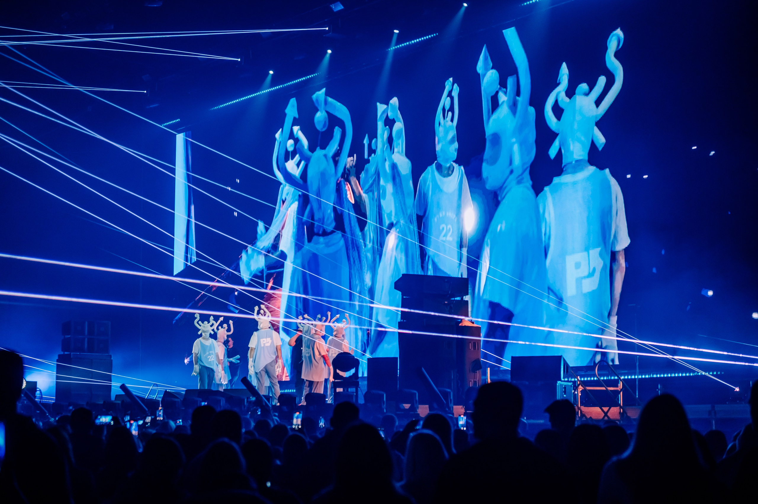 Руки вверх в Ледовом Дворце 15.11.2025. Детский фотограф, семейный фотограф и репортажи в Кемерово