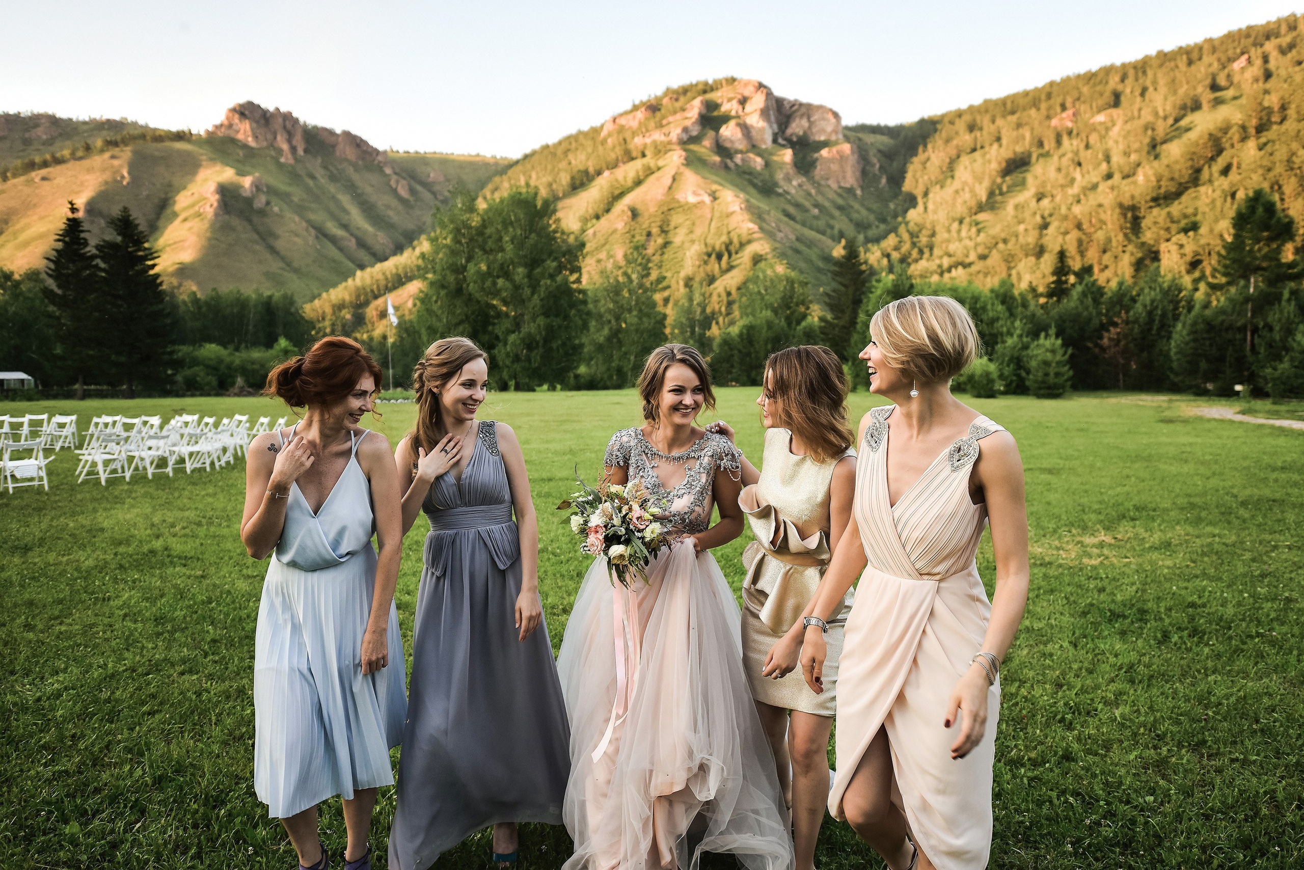 💐 Радик и Яна — душевная загородная свадьба в Villatic | Теплые фото под Красноярском. 📸 Свадебный и семейный фотограф в Красноярске Тихомиров Евгений | 17 лет опыта | 800+ свадеб