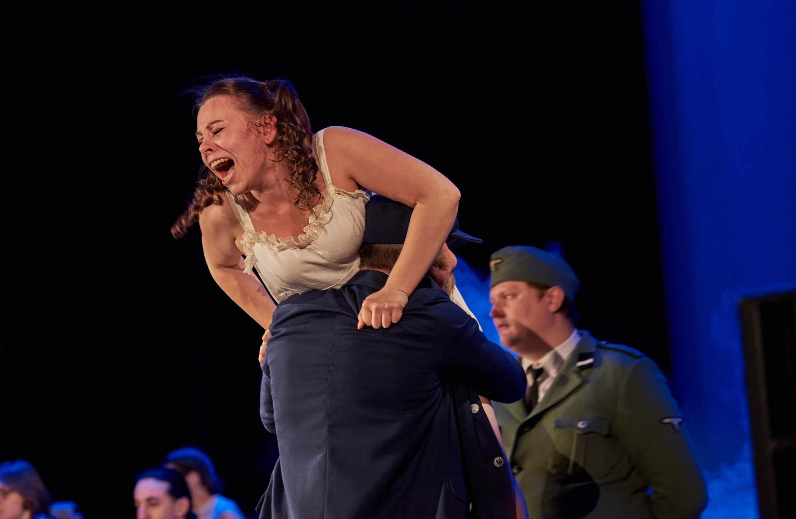 Спектакль Молодая Гвардия. Свадебный фотограф и видеооператор Андрей Любовинин