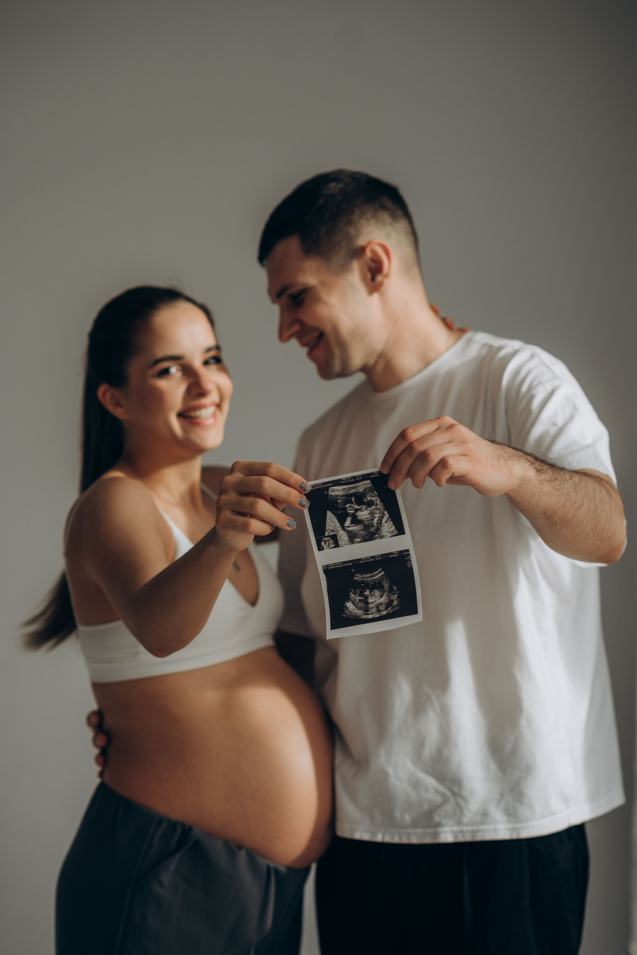 Фотосессия беременности в студии. Семейный фотограф в Домодедово и Москве Елена Пичугина