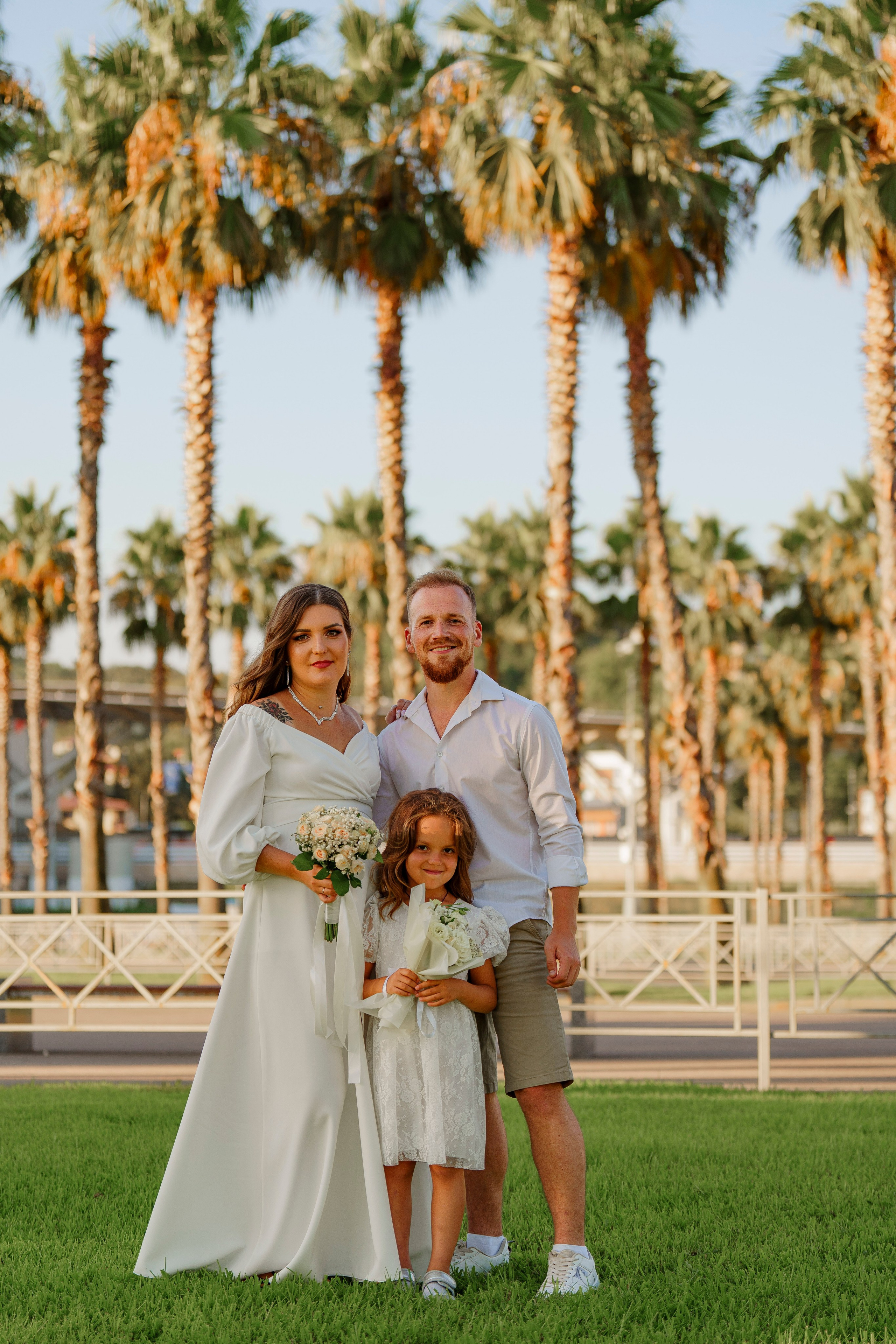 Семья на фотосессии. Фотограф видеограф Геннадий Янбаев в Сочи, Краснодаре