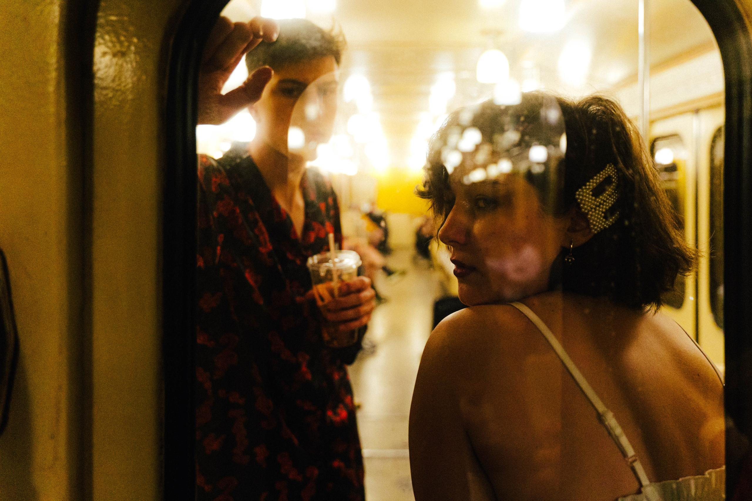 Ночь в метро. Портретный фотограф в Москве Эмиль Халиков