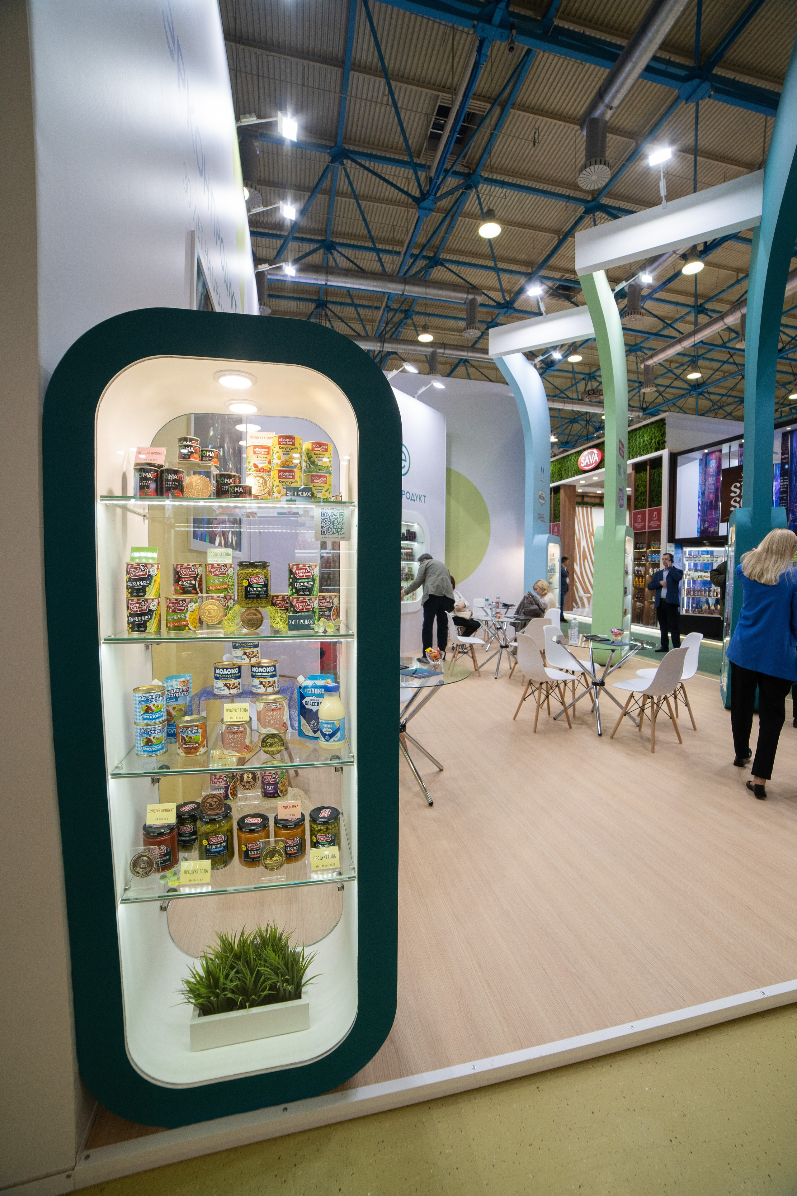 Выставочные стенды. Профессиональный портретный фотограф в Москве Владимир Глаголев