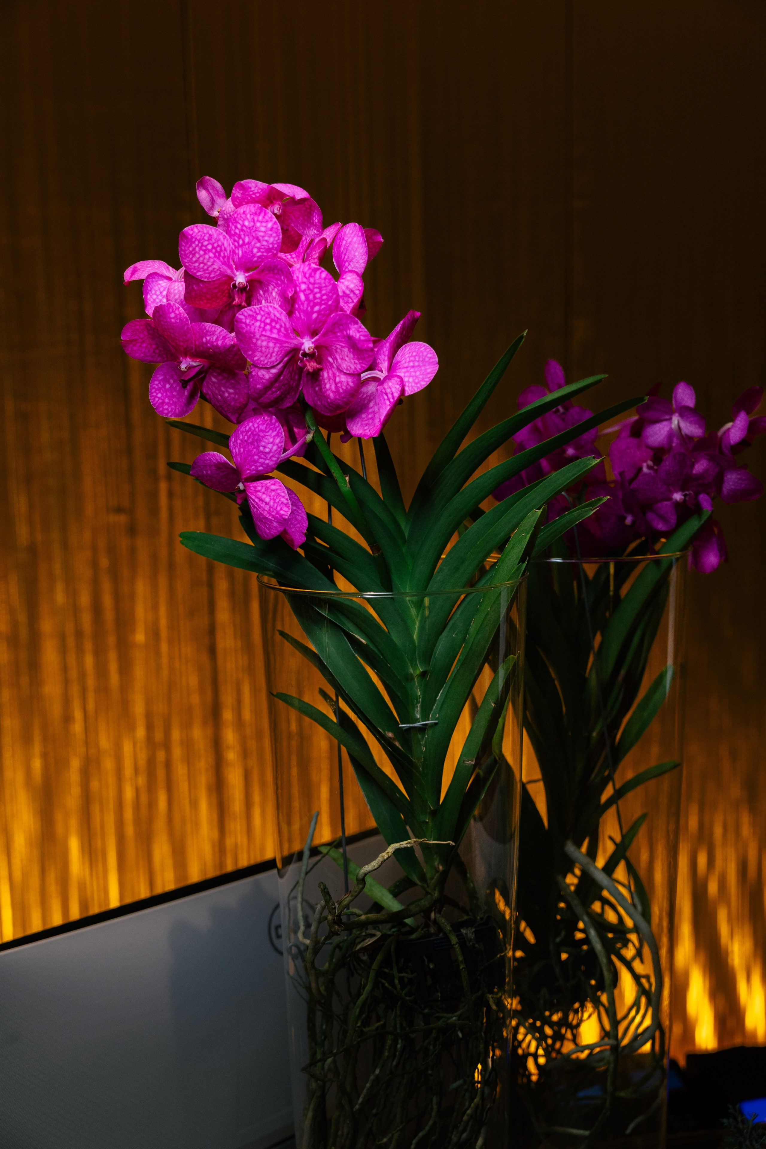 Elegant floral centerpieces by Araik Galstyan at the Meliá Hotel Barcelona exclusive event