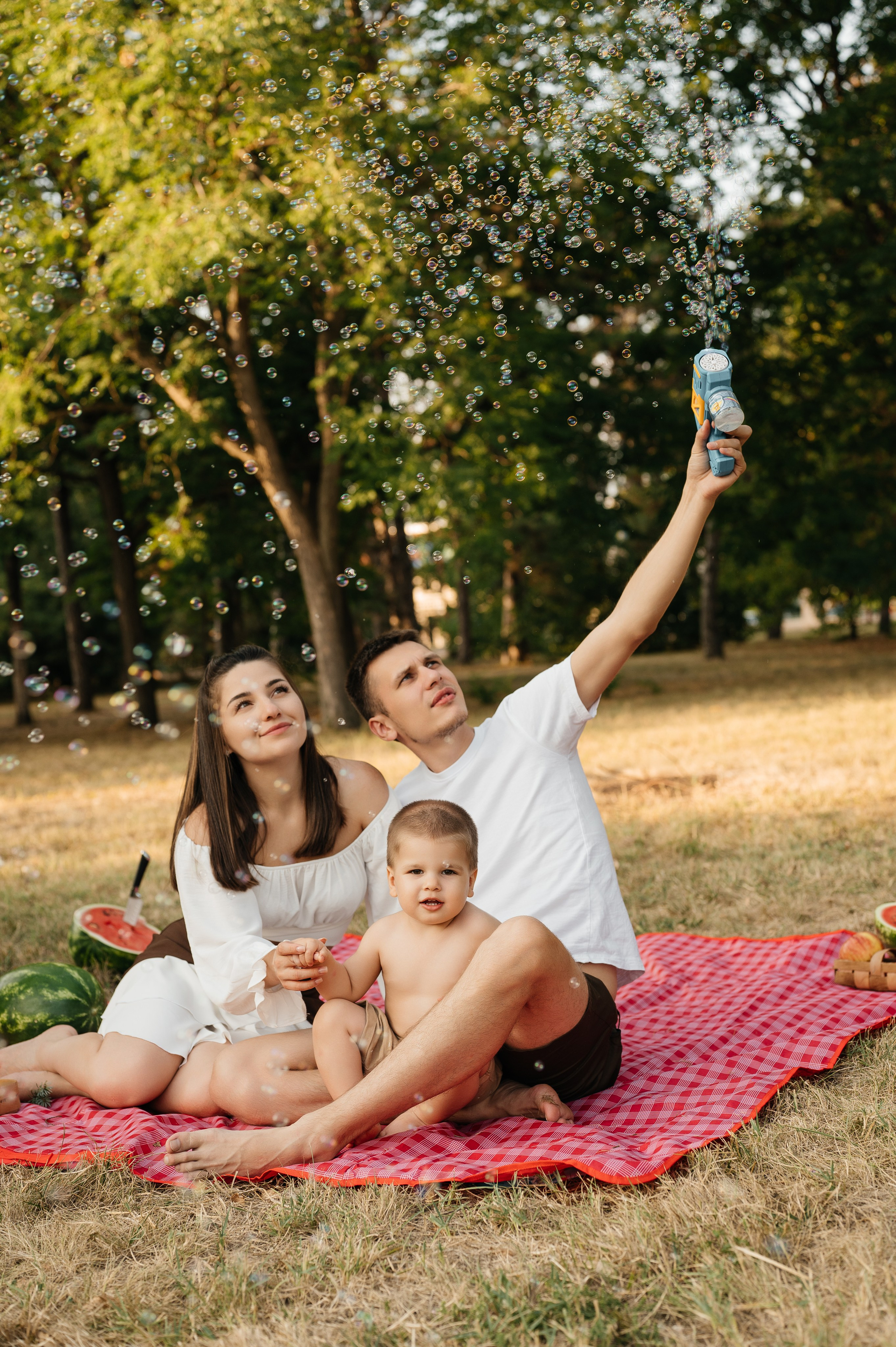 Летняя семейная фотосессия в парке. Свадебный и семейный фотограф в Краснодаре Алина Мельник
