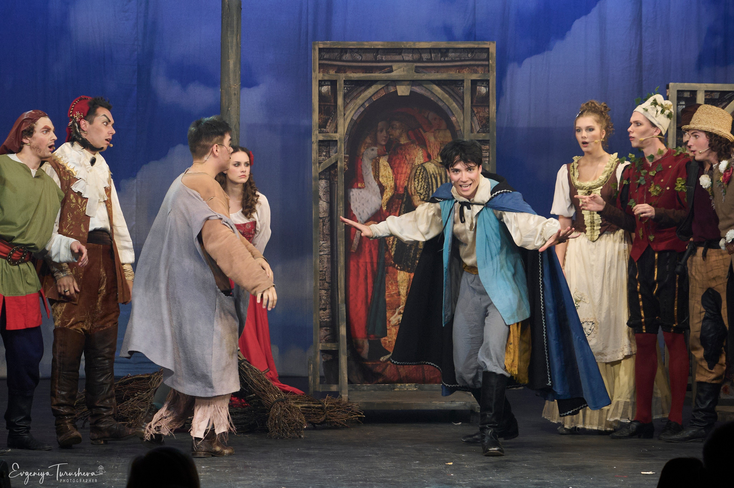 Дипломный спектакль «Пропуск в рай». Фотограф Евгения Турушева