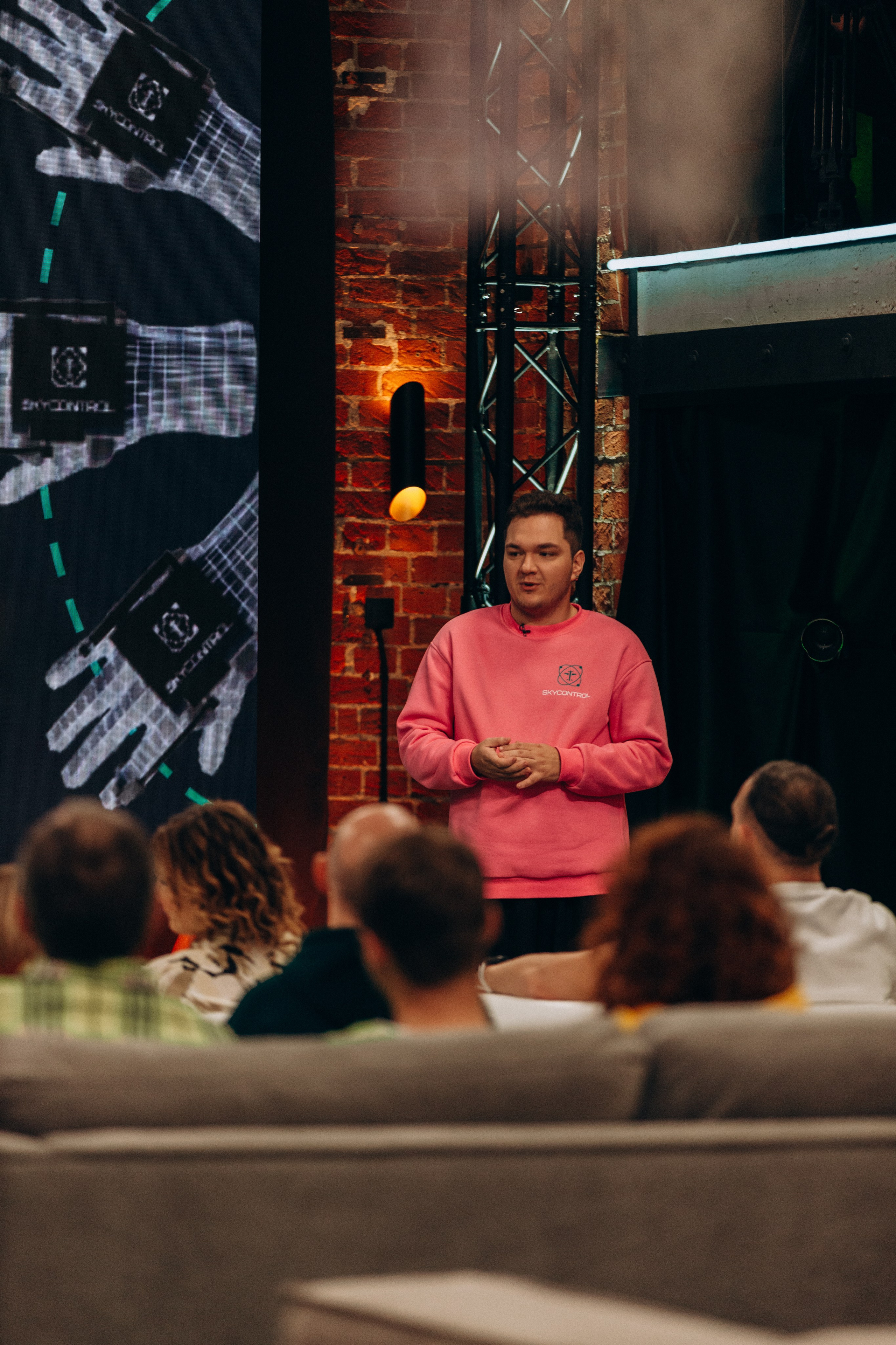 Битва стартапов. Олег Левин — профессиональный концертный и бэкстейдж фотограф в Москве