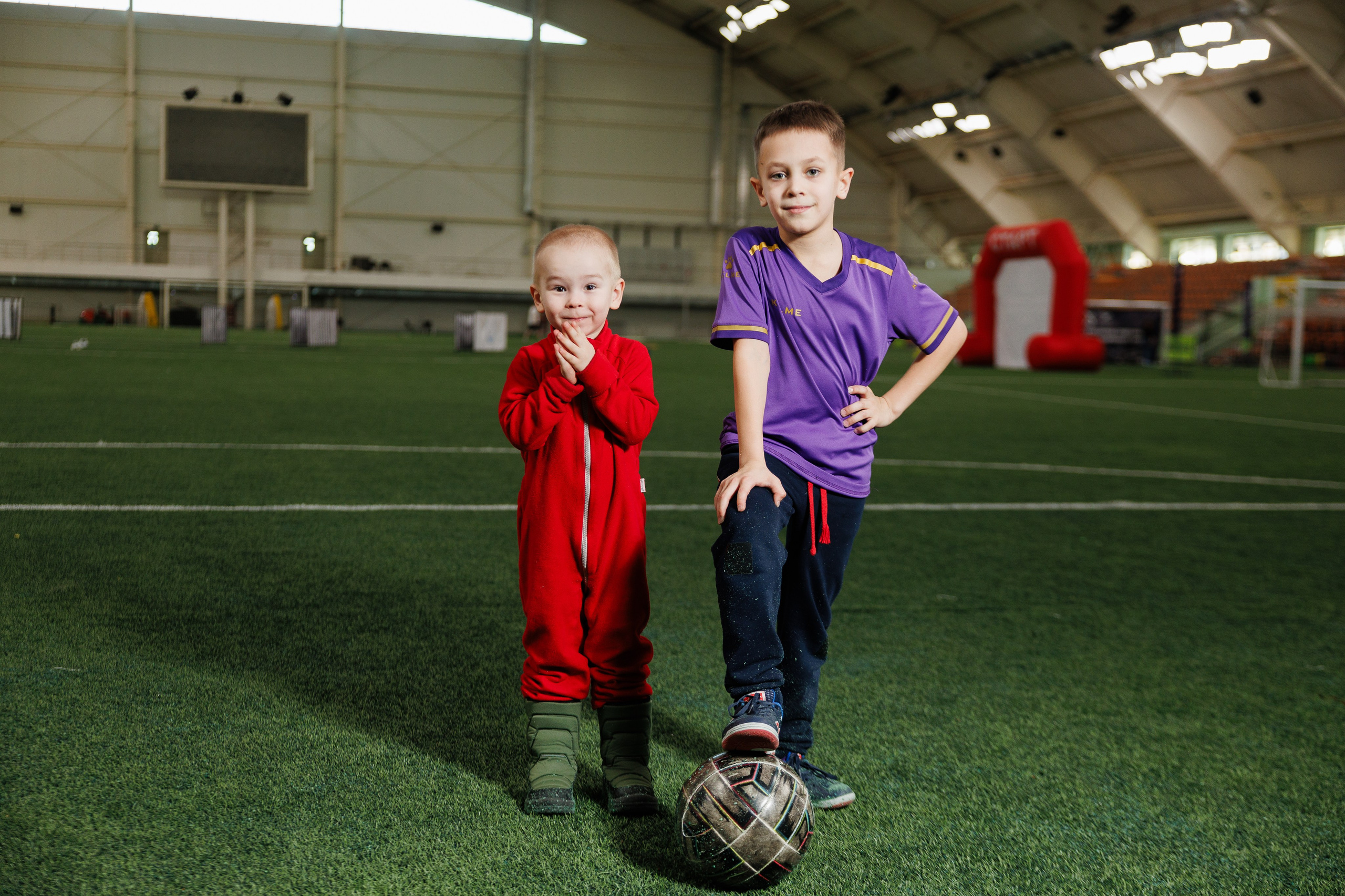 Фотограф на корпоративный футбольный турнир. Контент для бизнеса в Екатеринбурге Полдень Медиа