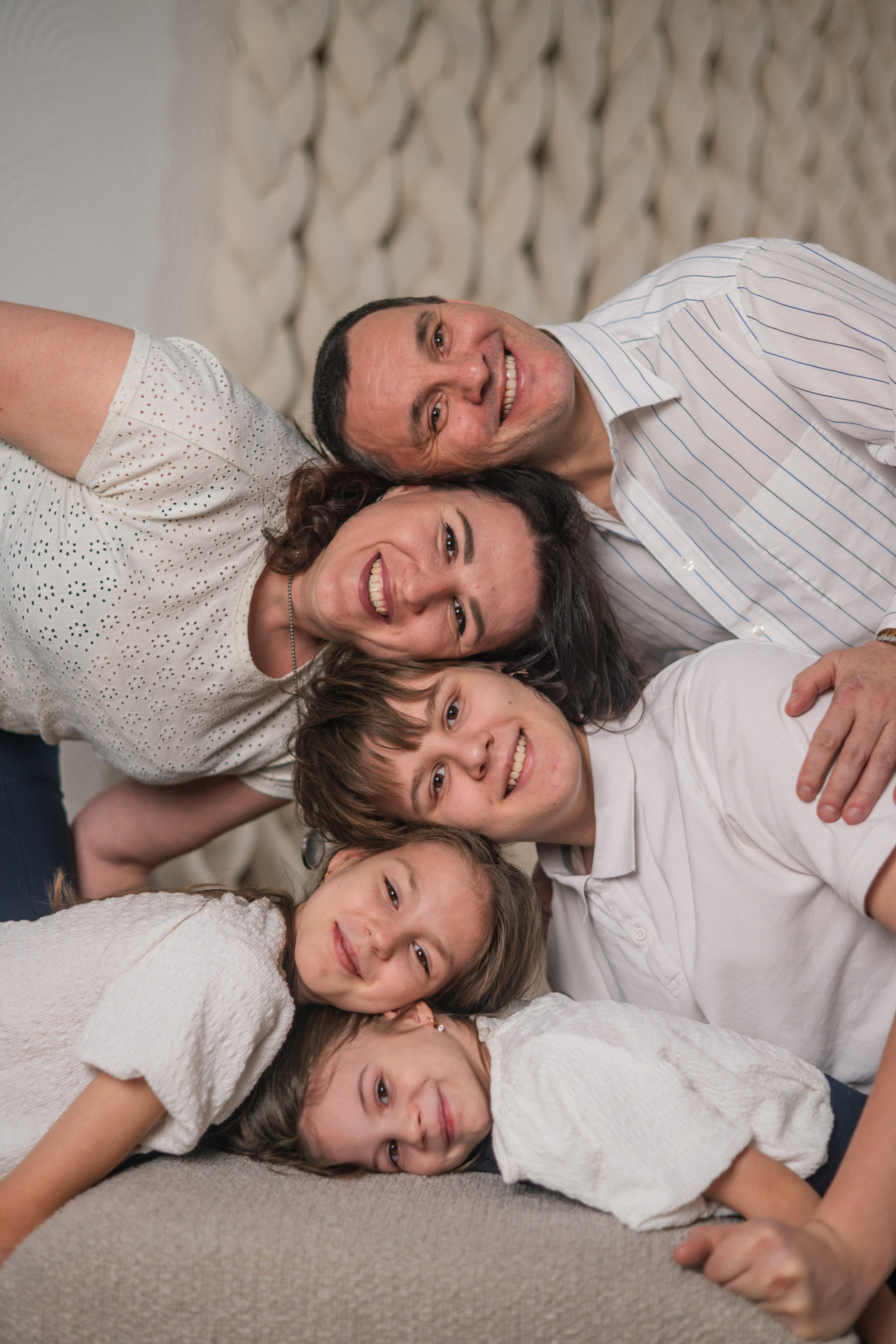 Семейная Фотосессия. Я Ольга Казанцева, фотографирую снимаю ваши киноистории и печатаю фото и цифровые портреты на холсте