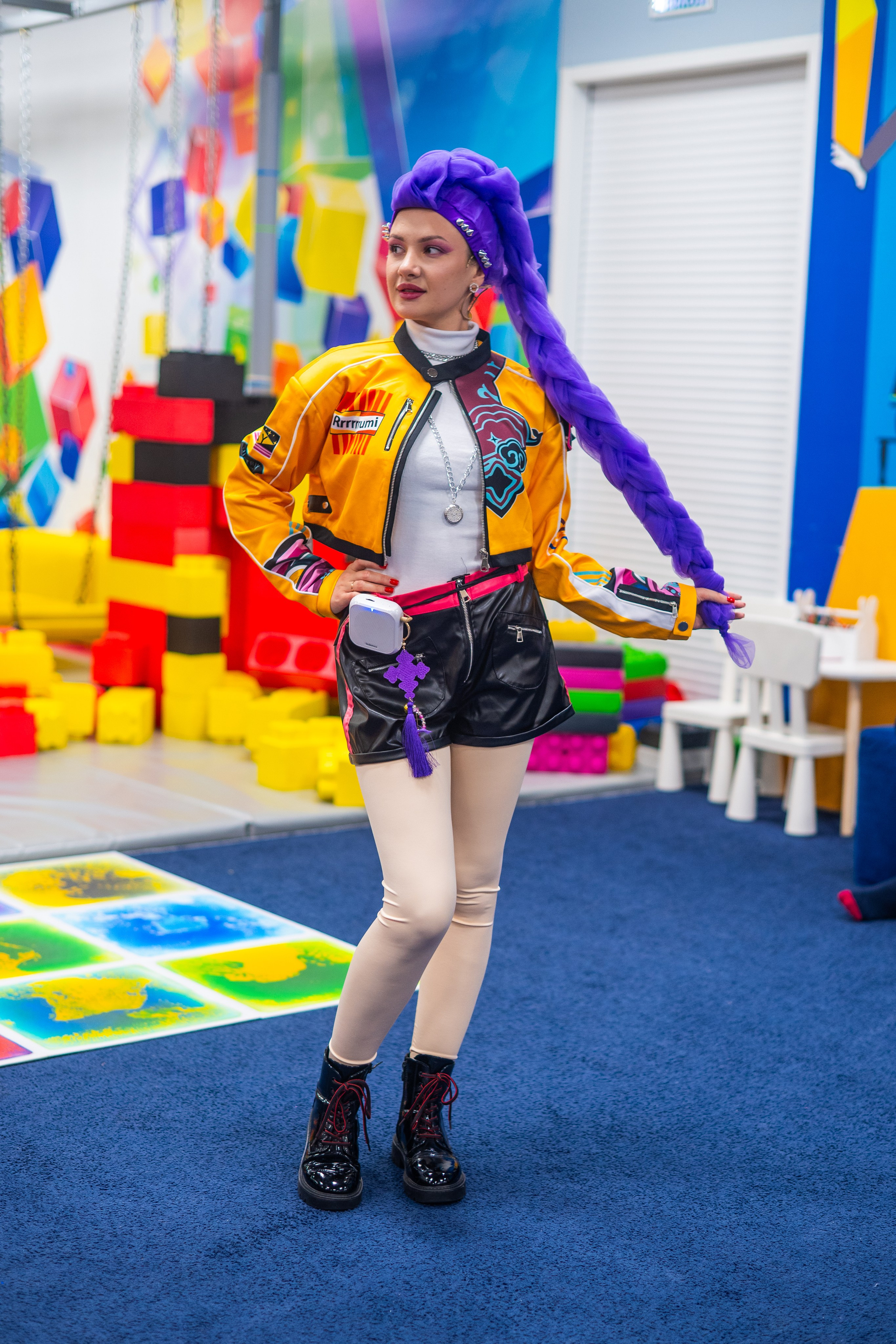 День Рождения Аленочки в Ниндзя Кидс в гости к ней пришла Супер Звезда Руми. Я Ольга Казанцева, фотографирую снимаю ваши киноистории и печатаю фото и цифровые портреты на холсте