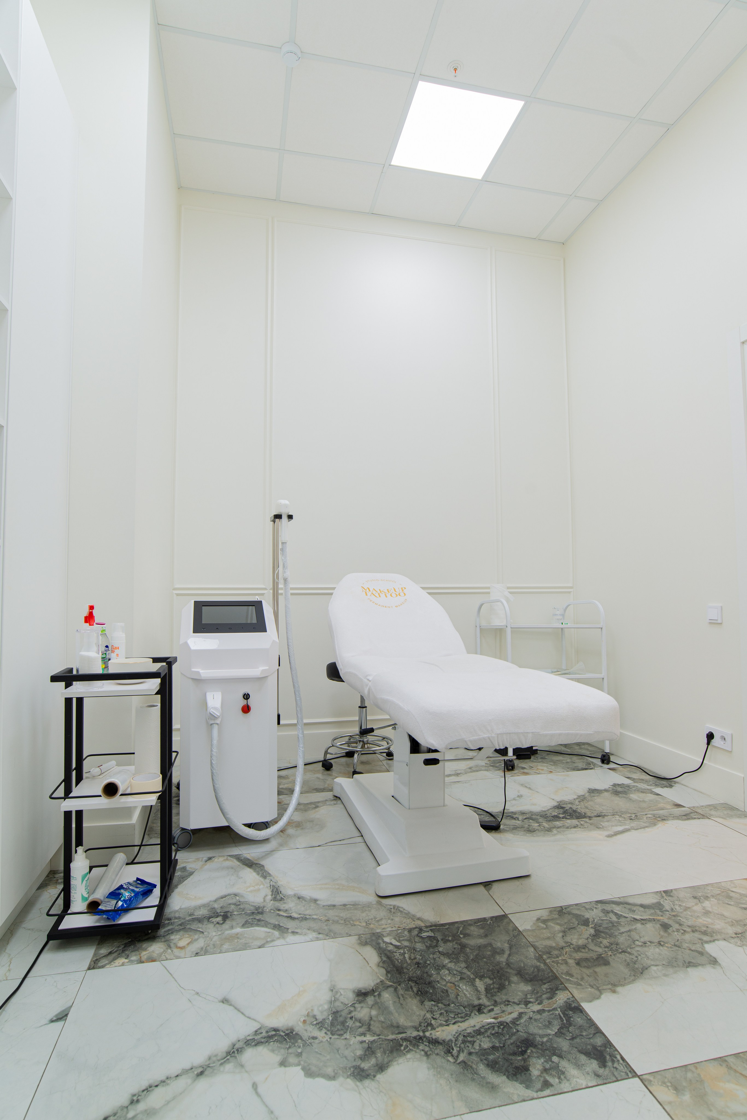 Интерьерная съёмка салонов красоты Makeup Tattoo. Репортажный и персональный фотограф в Москве