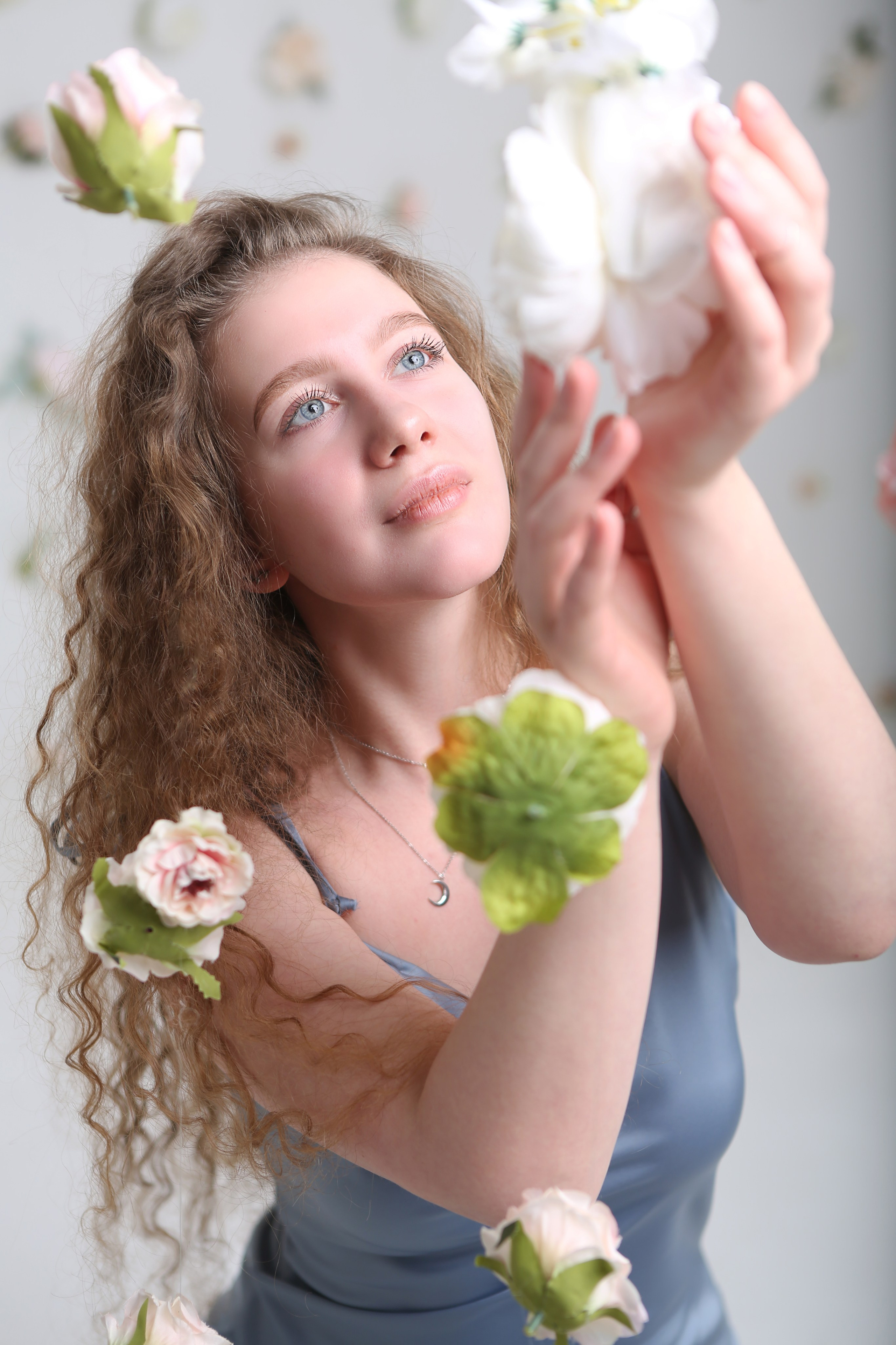 Парящие цветы. Фотограф в Санкт-Петербурге. Индивидуальная съемка и фотопрогулки