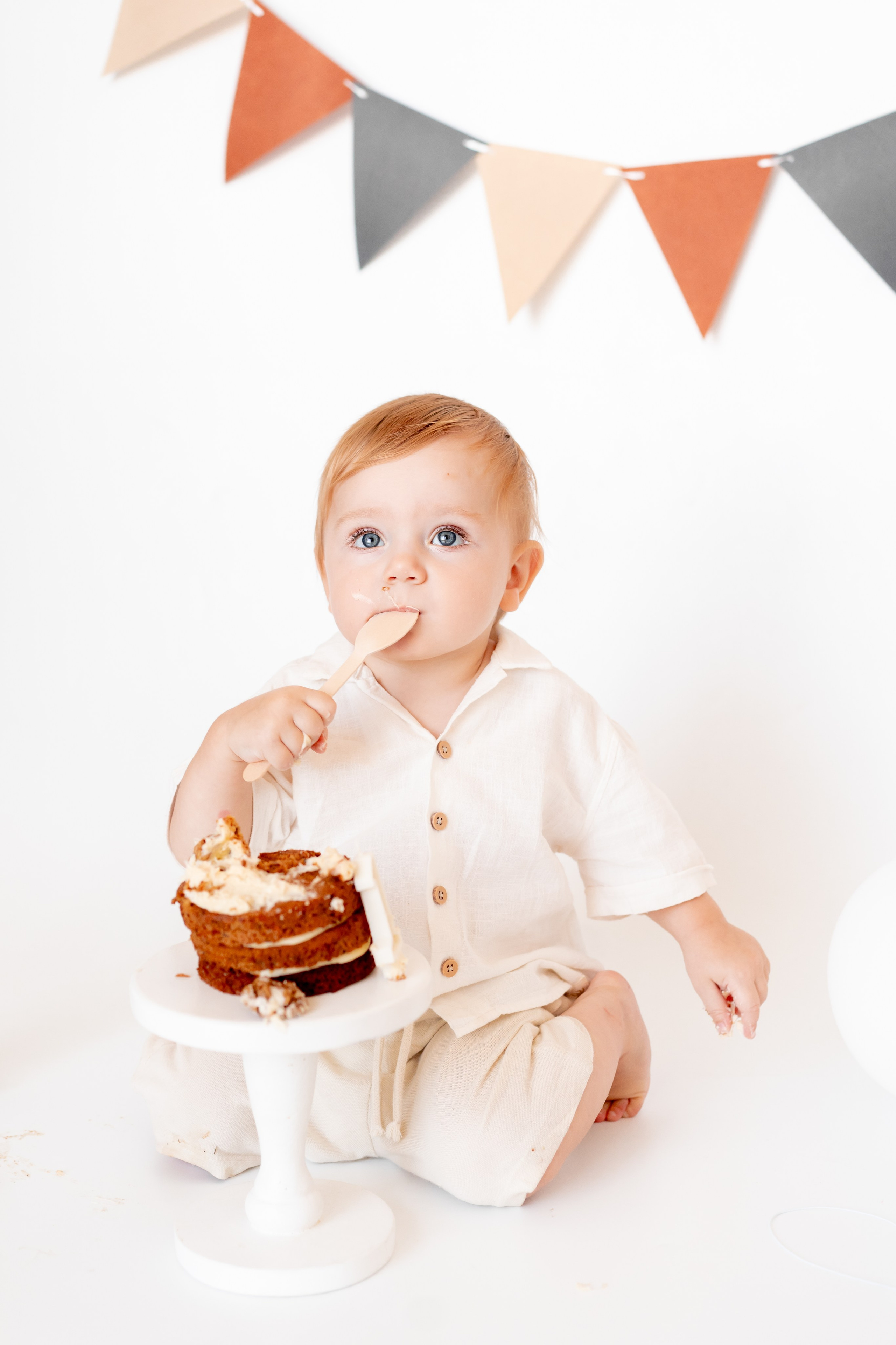 Крушение торта, Smash cake. Детская, семейная фотостудия в Санкт-Петербурге