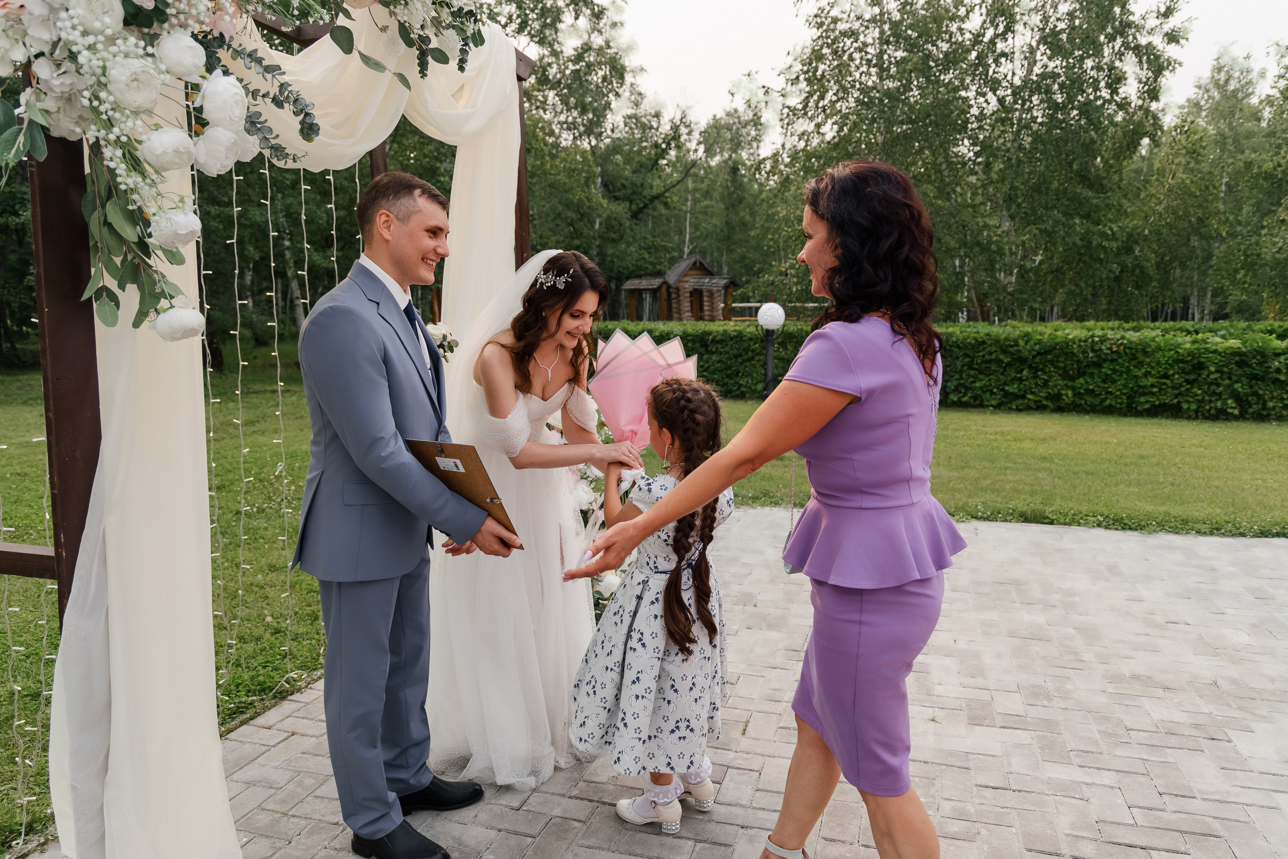 Антон и Яна. Сборы. Дом Офицеров. Выездная. Мельница. Свадебный фотограф в Хабаровске