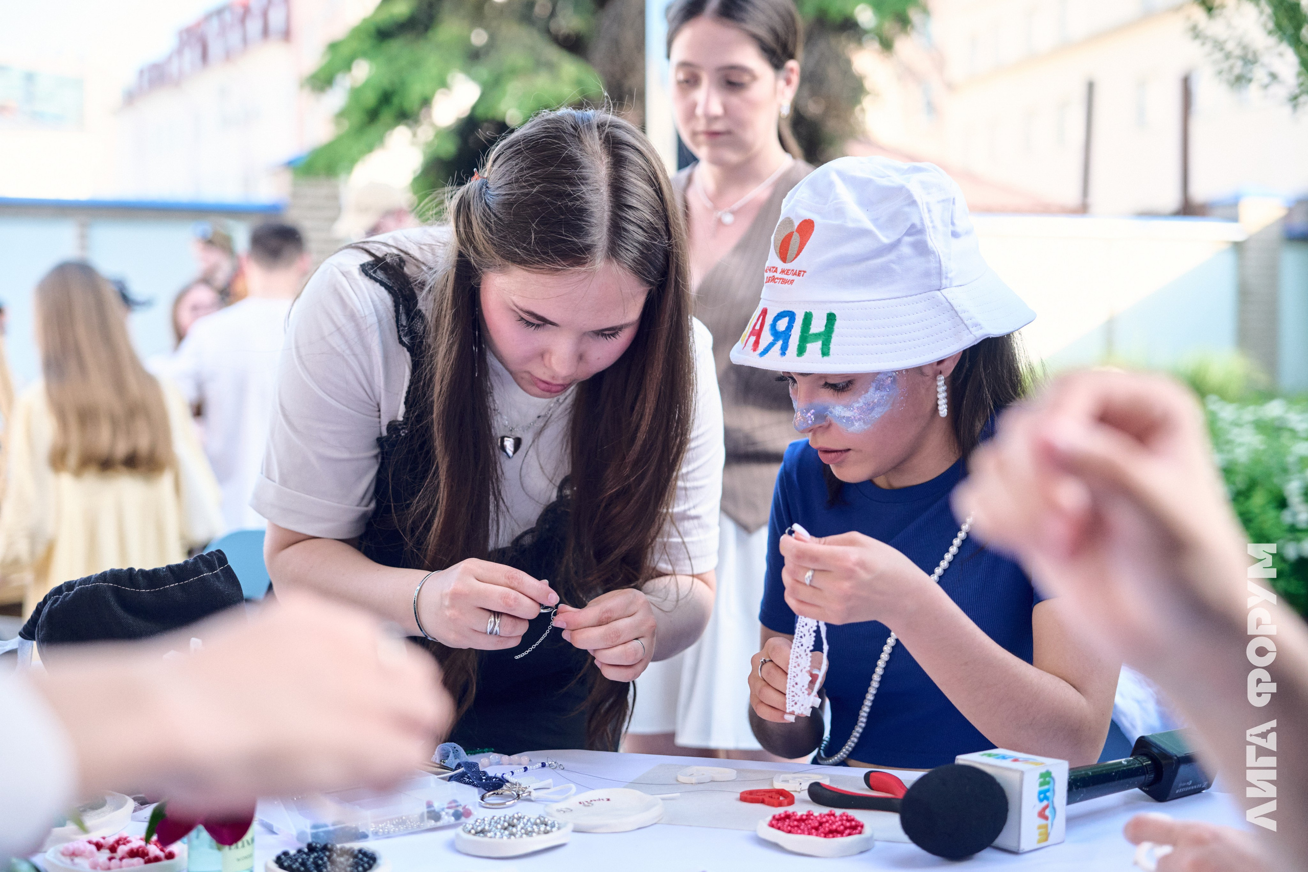 Тусовка Лига Форум 2025 — Репортажная съёмка | Казань. Фотограф Халитов Фидаиль — Казань | Мероприятия, Портреты, Репортажи