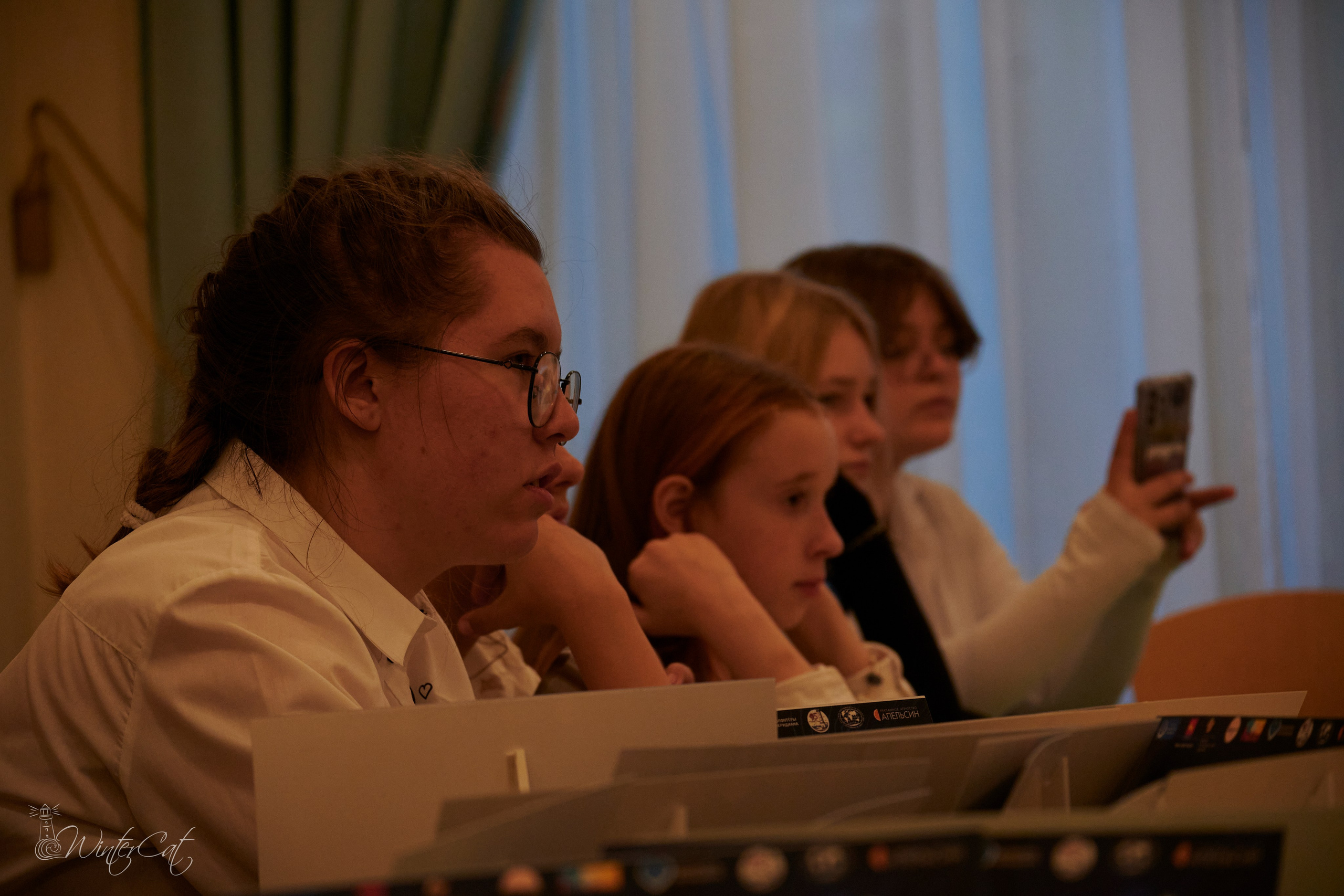 Калейдоскоп МЦК 28.09.24. Портретный и репортажный фотограф в Магадане Андрей Нефедов WinterCatPhoto