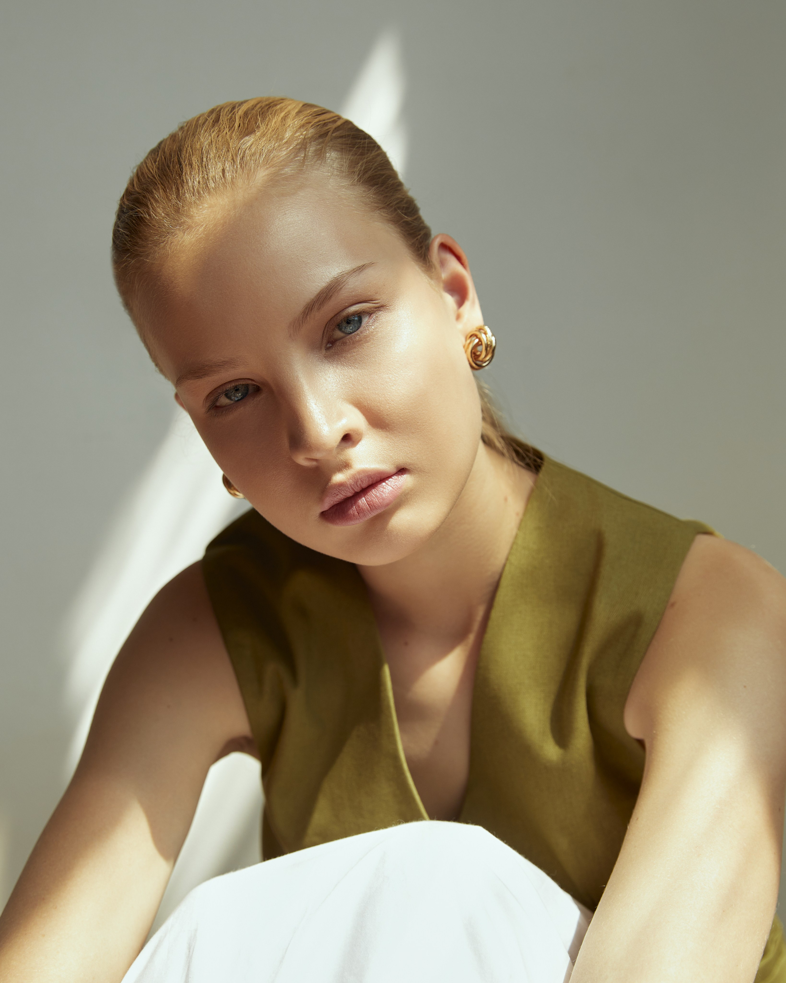 COMMERCIAL. Визажист-стилист по волосам | Москва