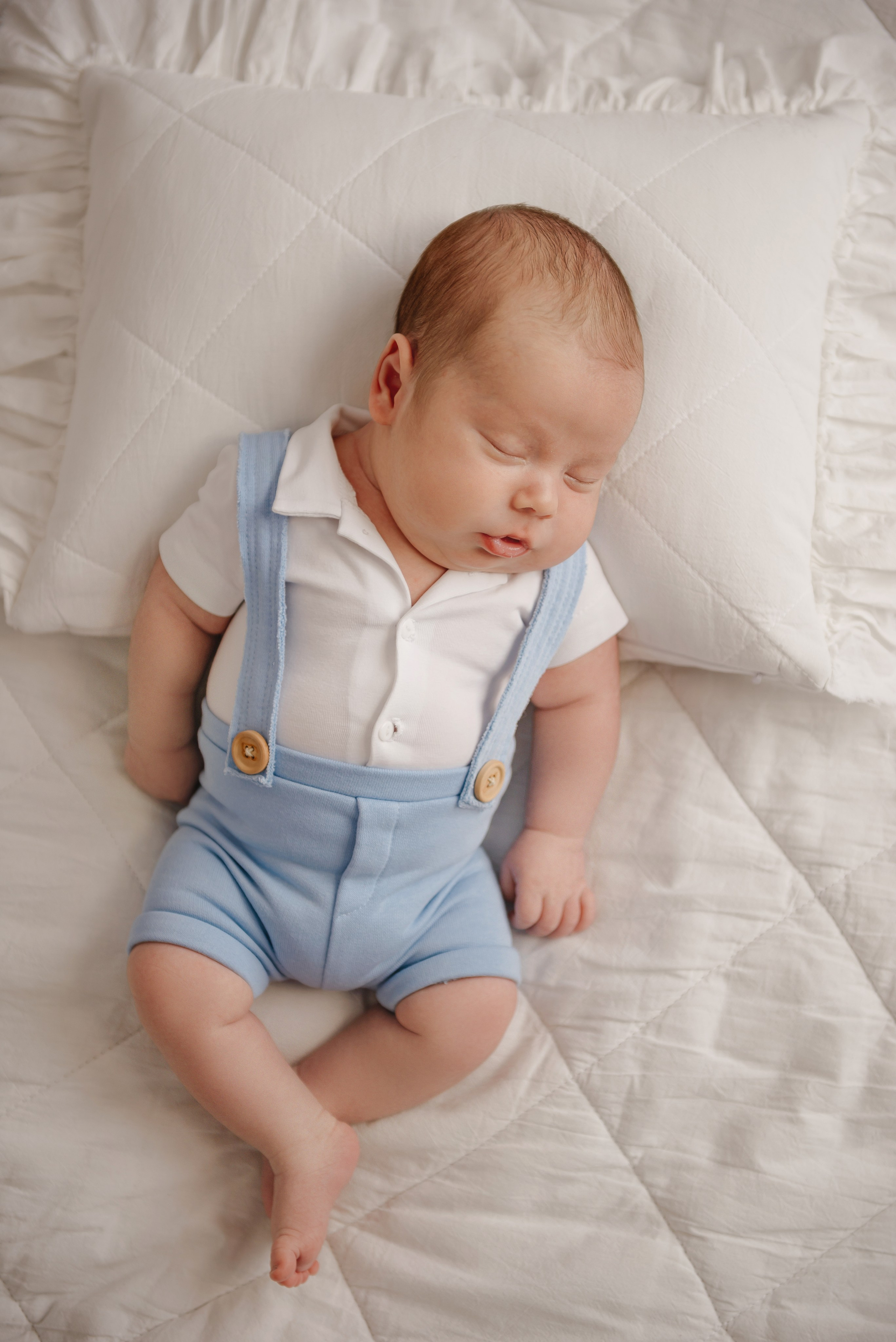 Съемка новорождённого. Фотограф новорожденных в Ростове-на-Дону