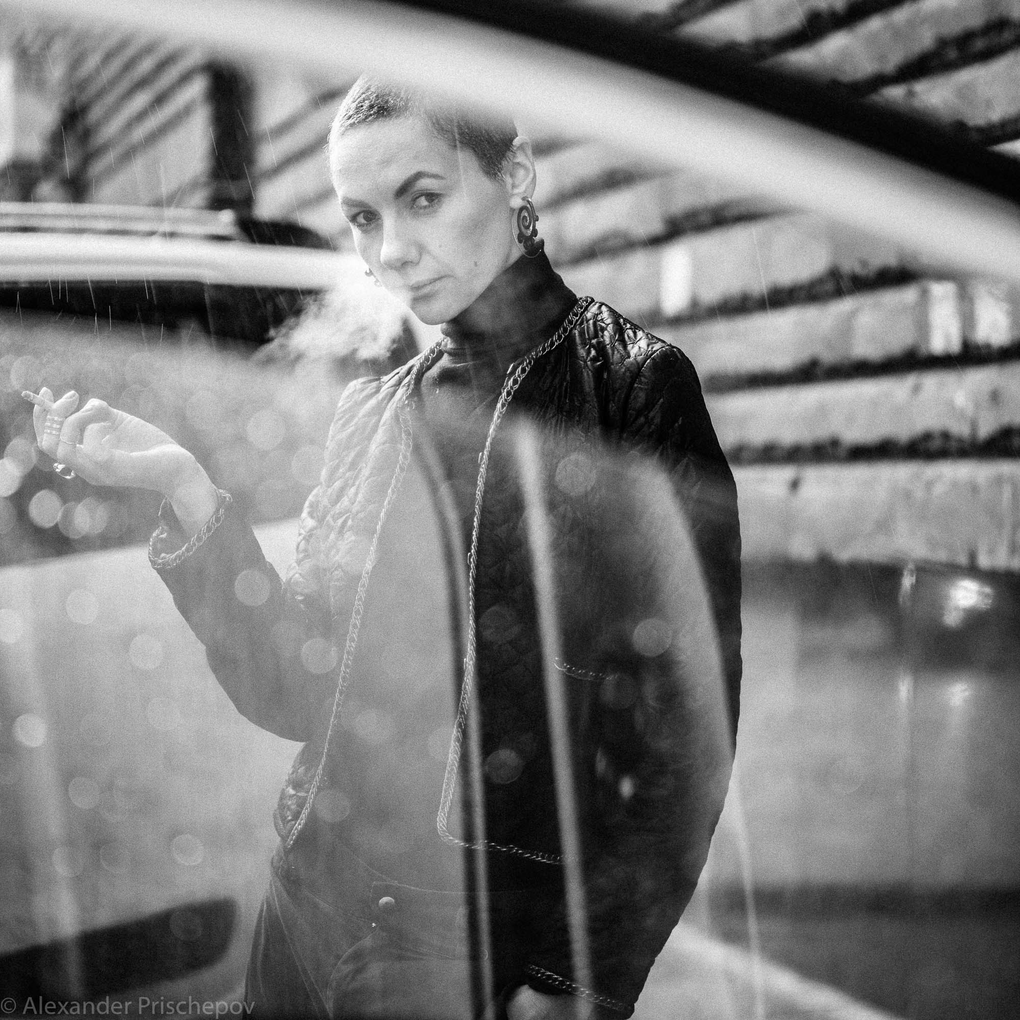 Альбина - Актриса кино и театра. Александр Прищепов - фотограф, режиссёр, продюсер