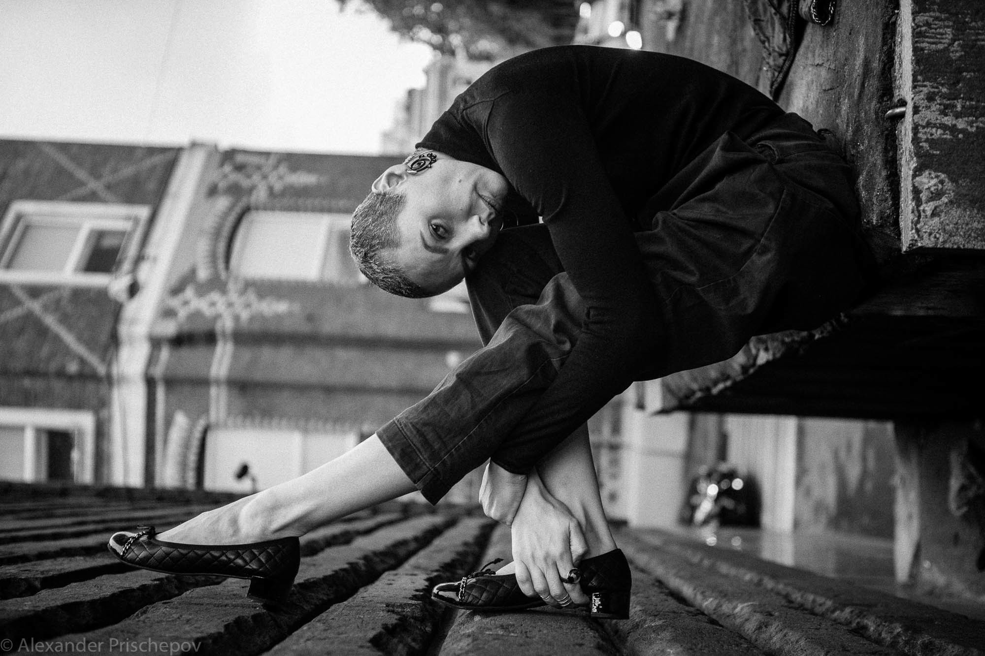 Альбина - Актриса кино и театра. Александр Прищепов - фотограф, режиссёр, продюсер